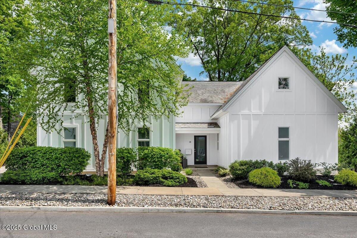 18 Granite Street, Saratoga Springs, New York image 2