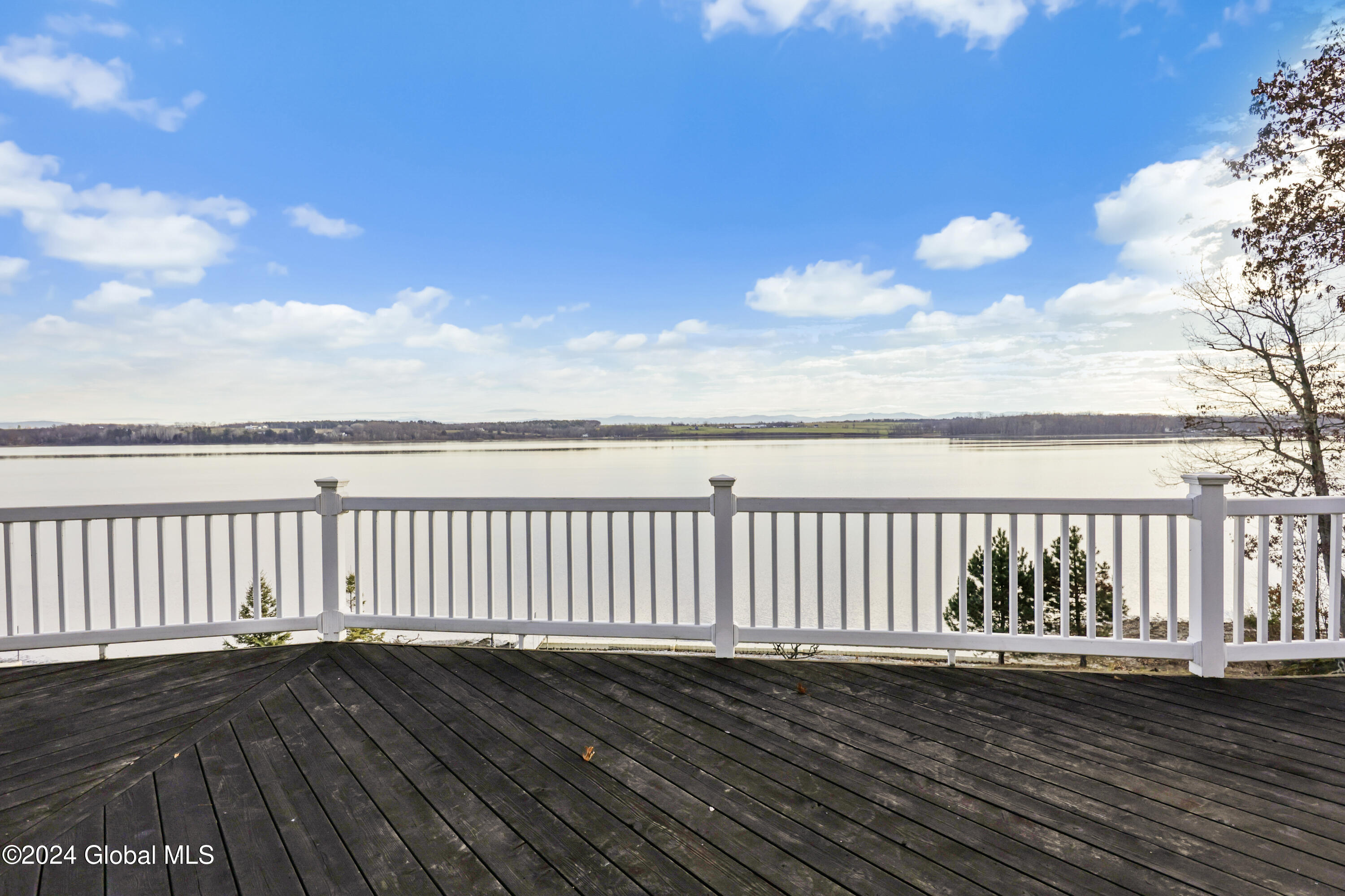 113 Captains Cove Cv, Crown Point, New York image 41