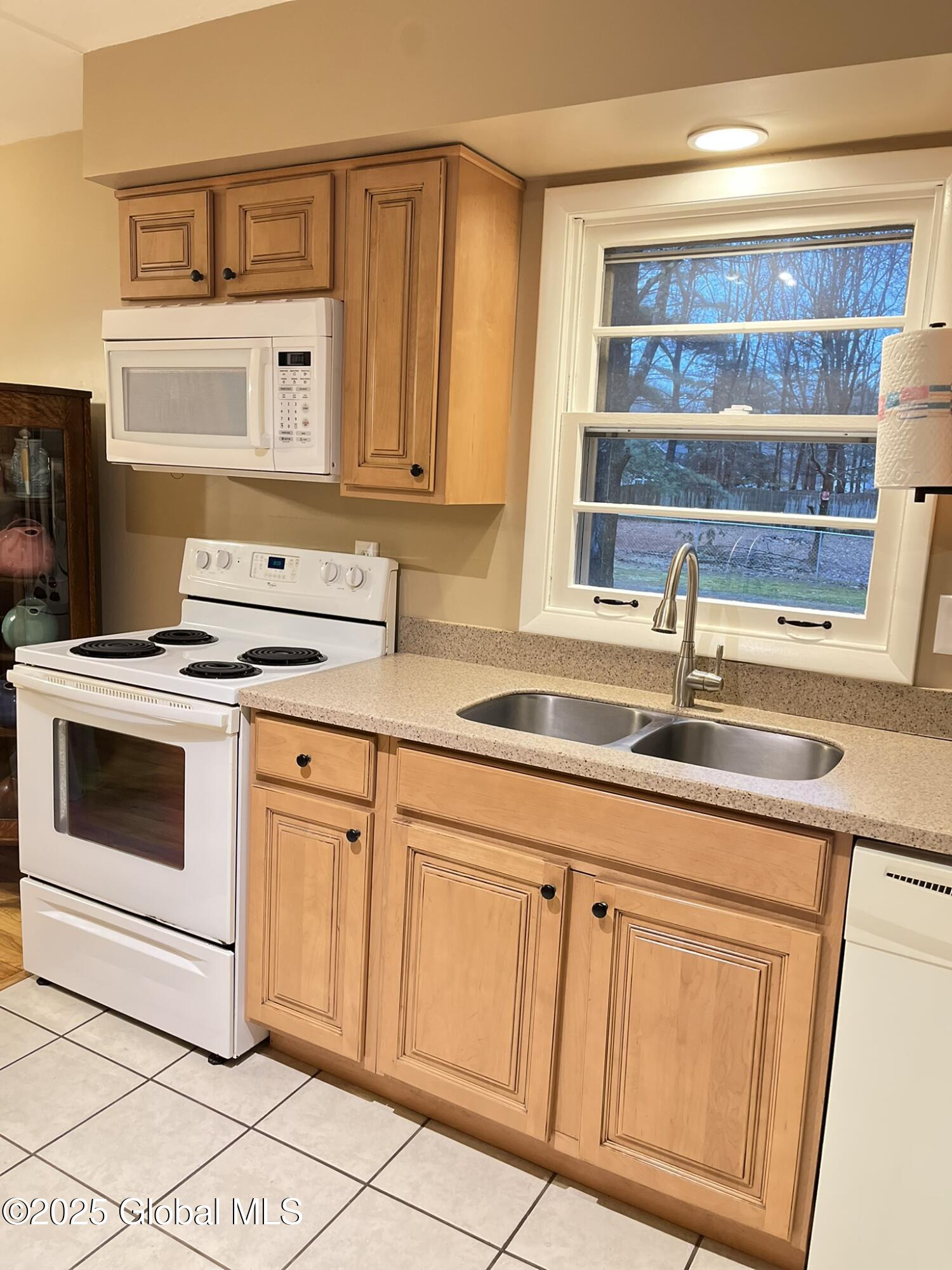 12 Meditation Way, Saratoga Springs, New York image 6