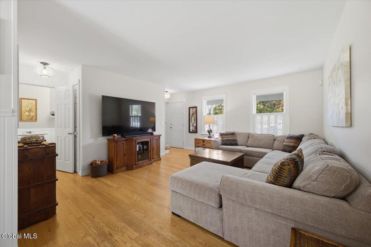 7 Lancestire Drive