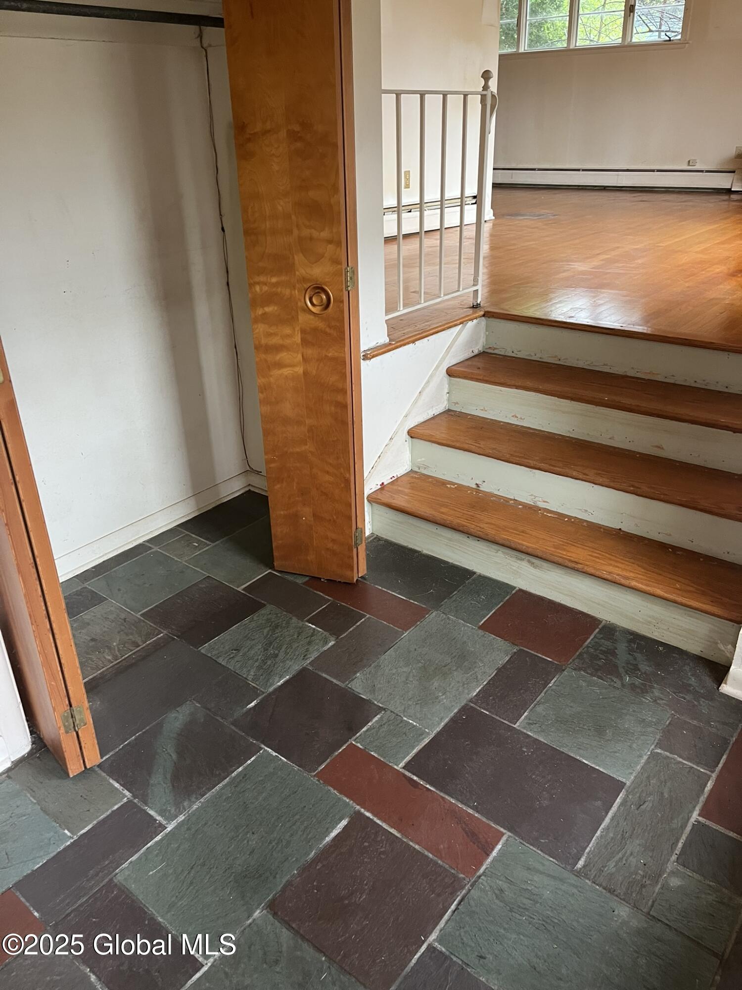 11 Diamond Avenue, Troy, New York image 2