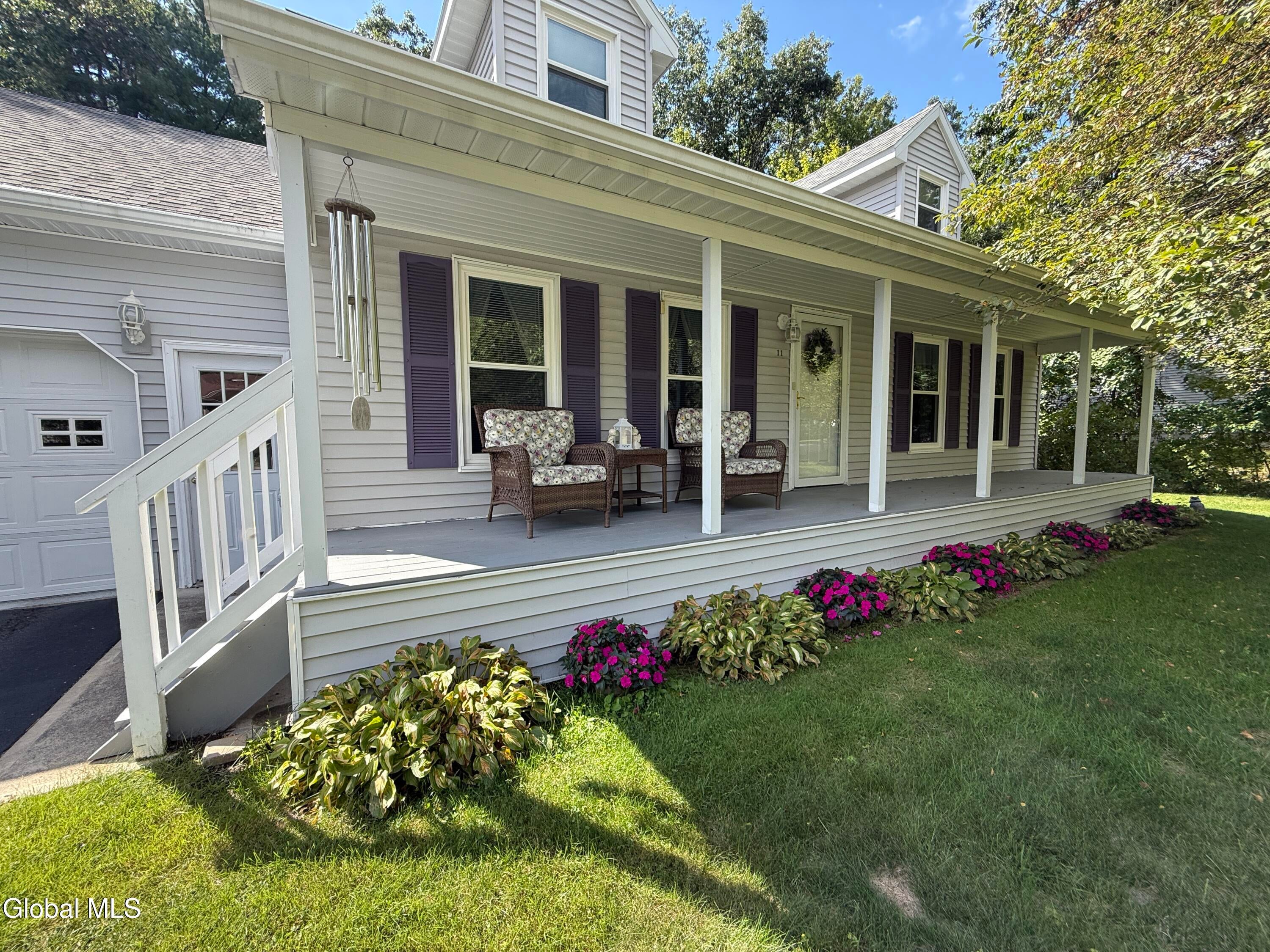 11 Goldfinch Road