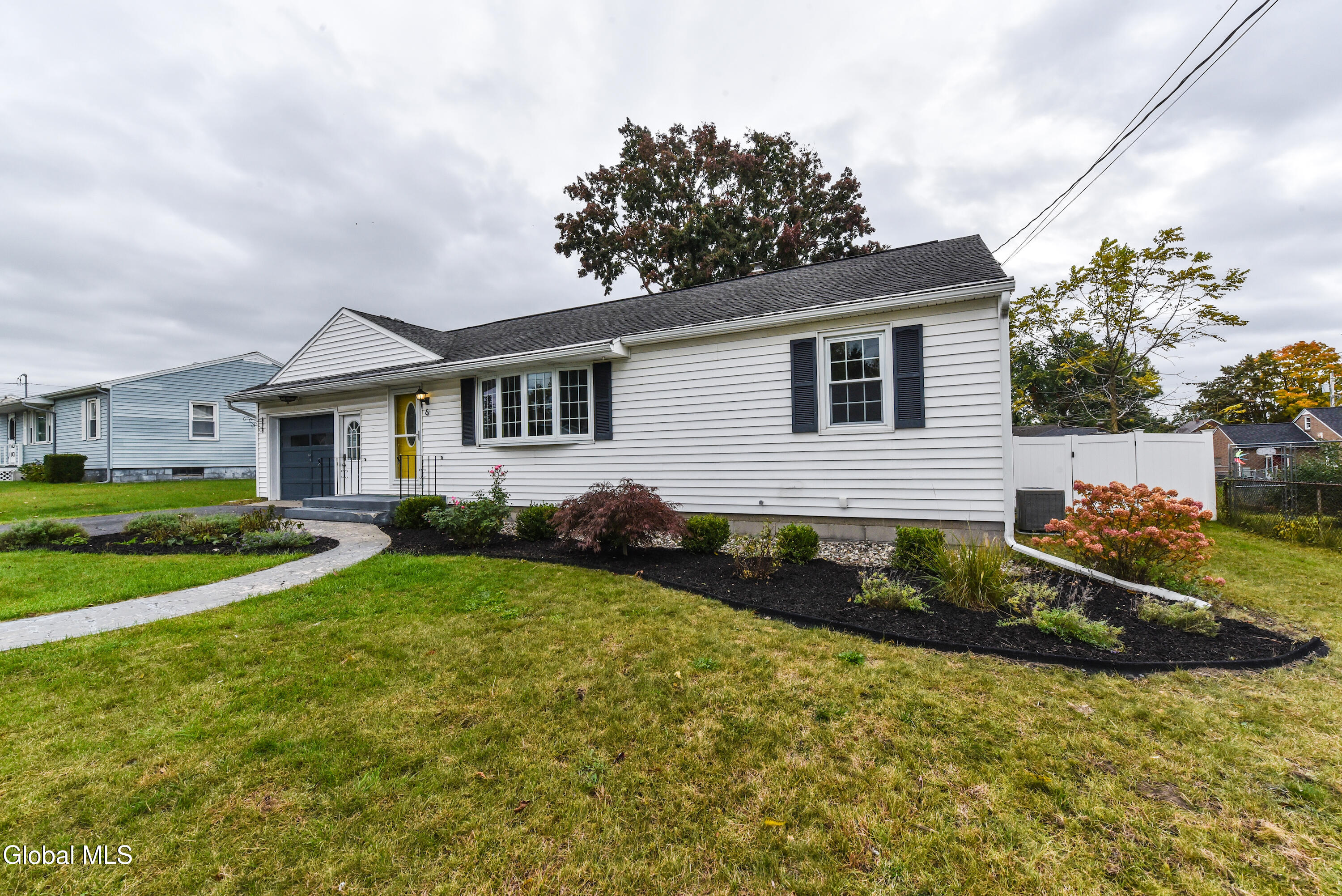 6 Marriner Avenue