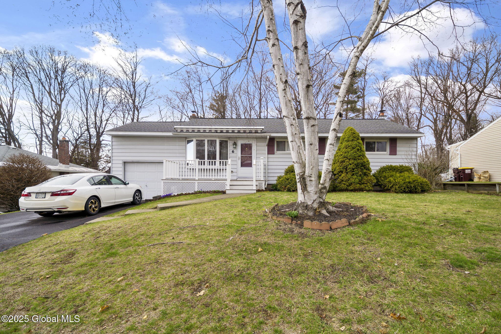6 Tipton Drive, Loudonville, New York image 2