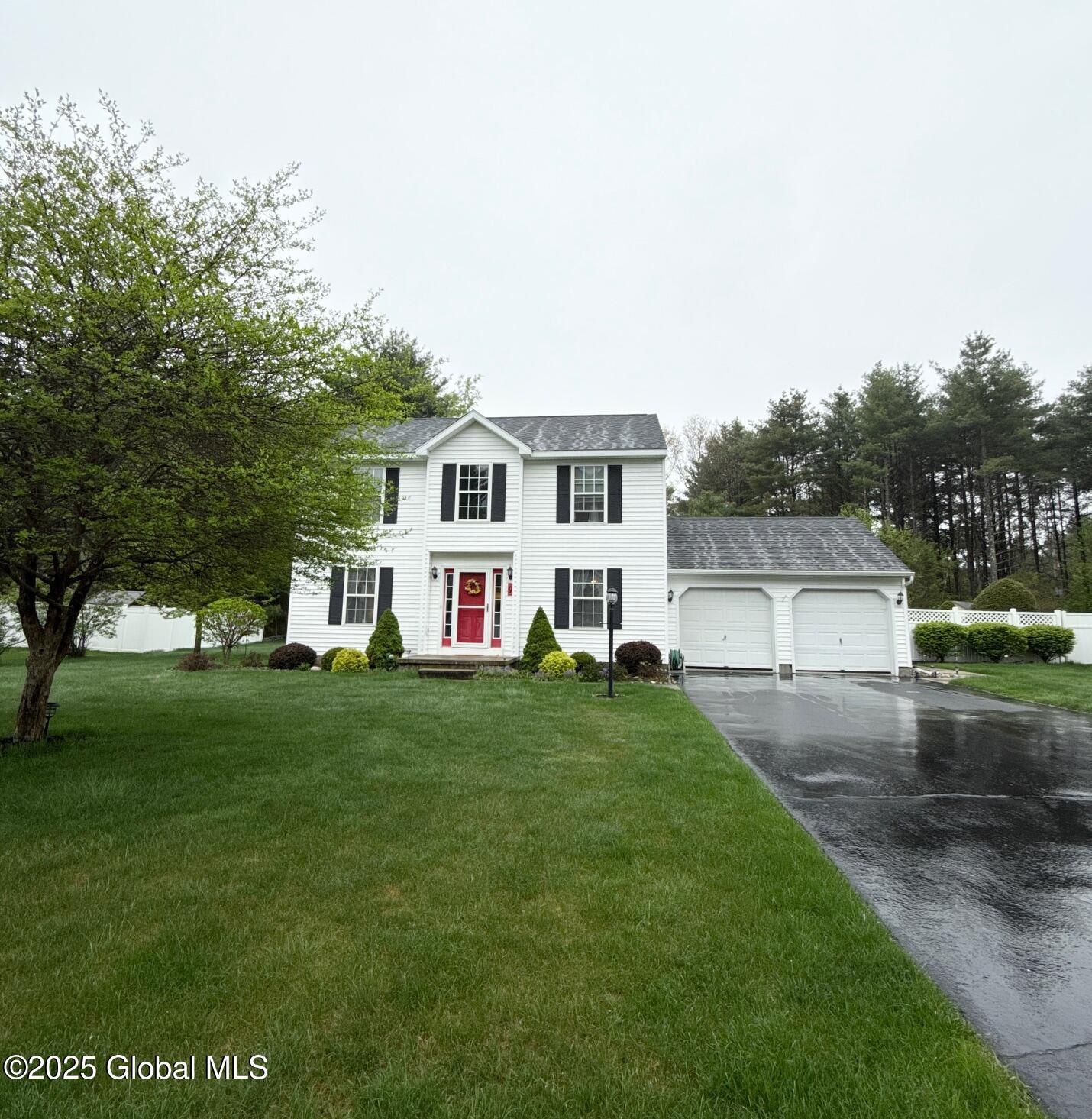 9 Fawn Lane, Queensbury, New York image 1