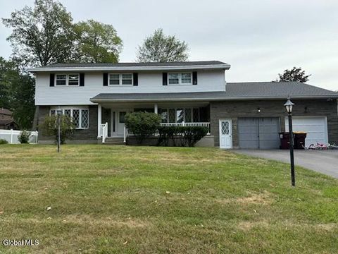 Photo of 798 Downing Street, Schenectady, NY 12309 (MLS # 202524426)