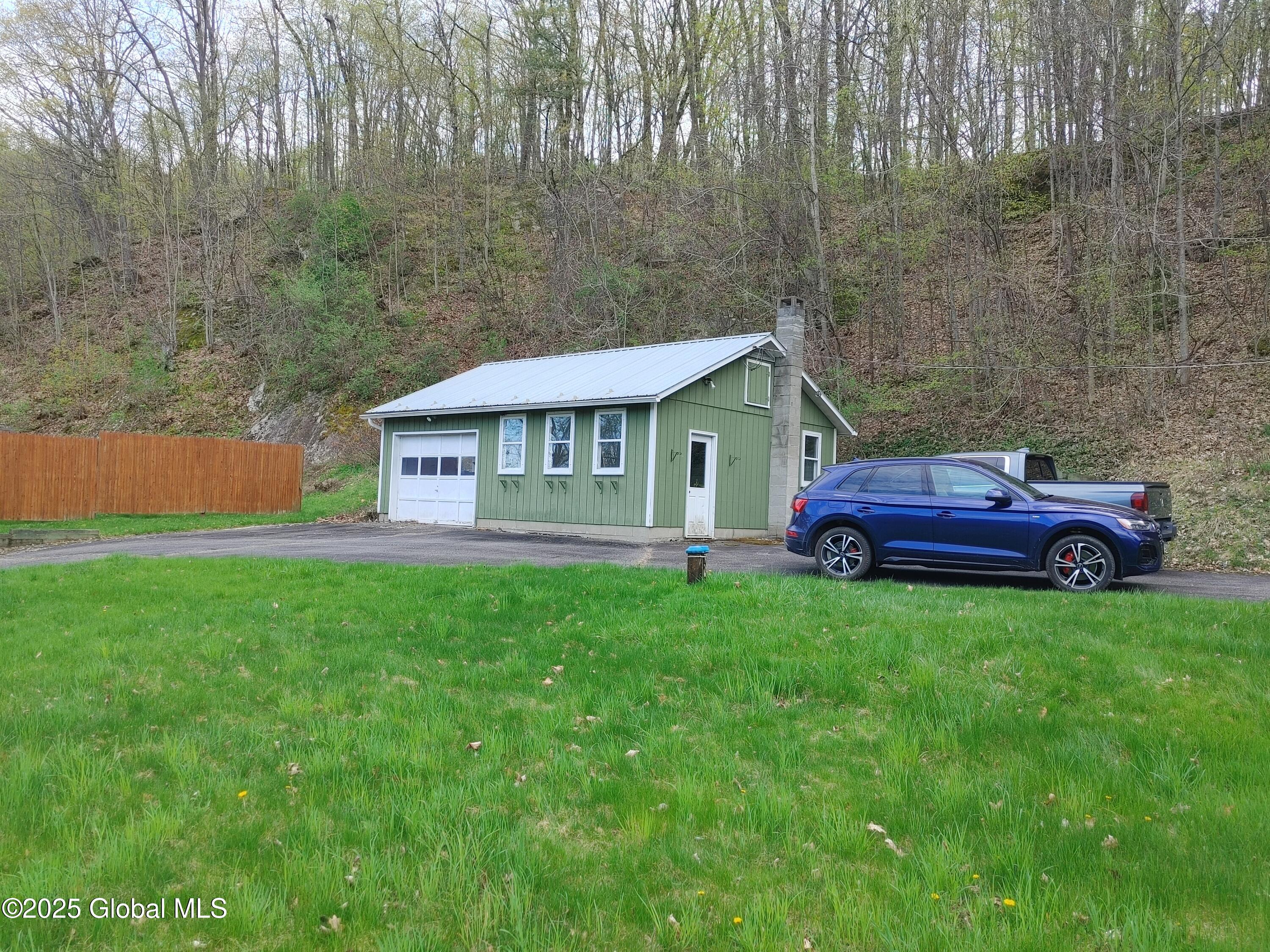 73 River Road, Ticonderoga, New York image 2