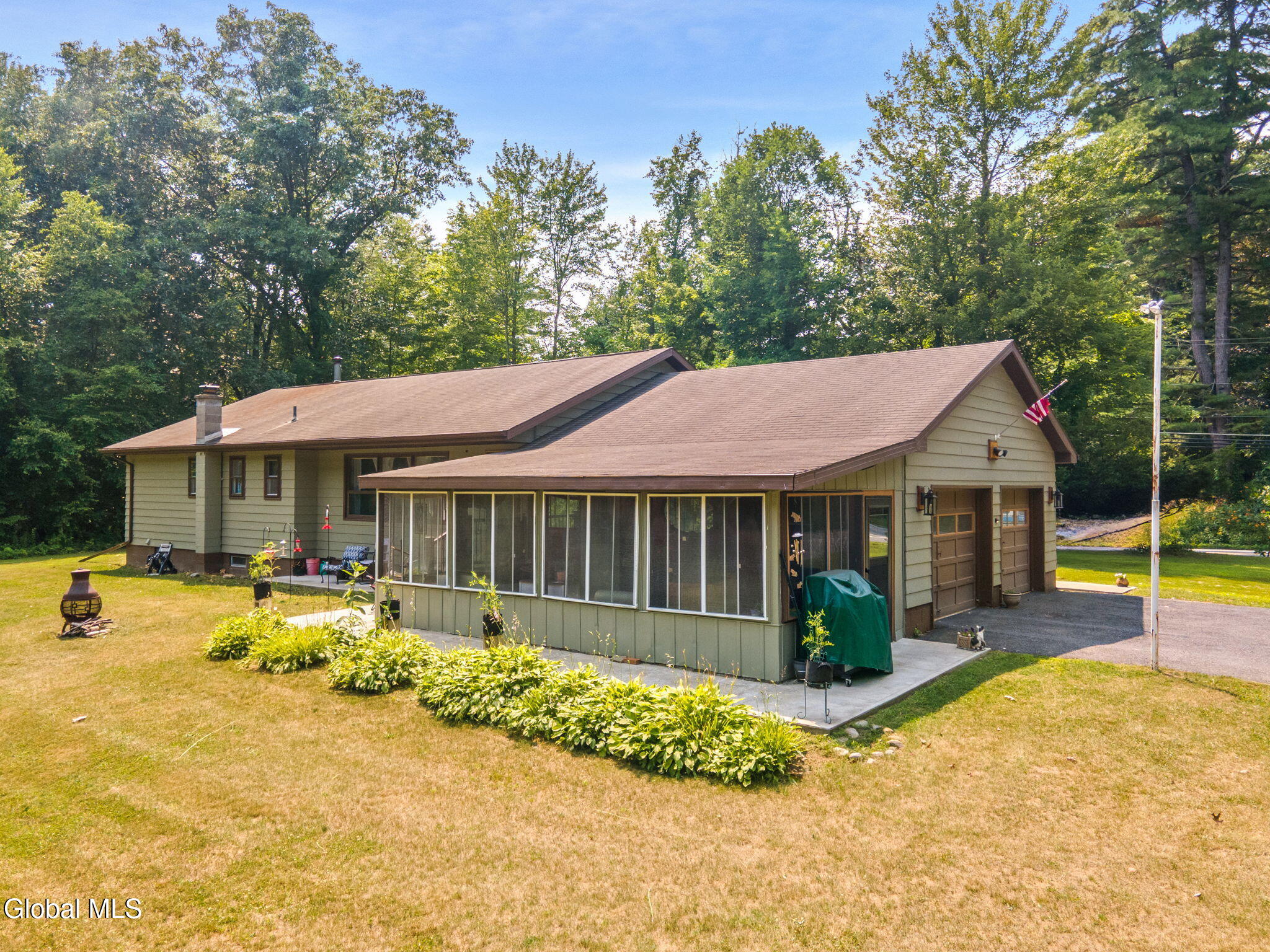 1276 Ridge Road
