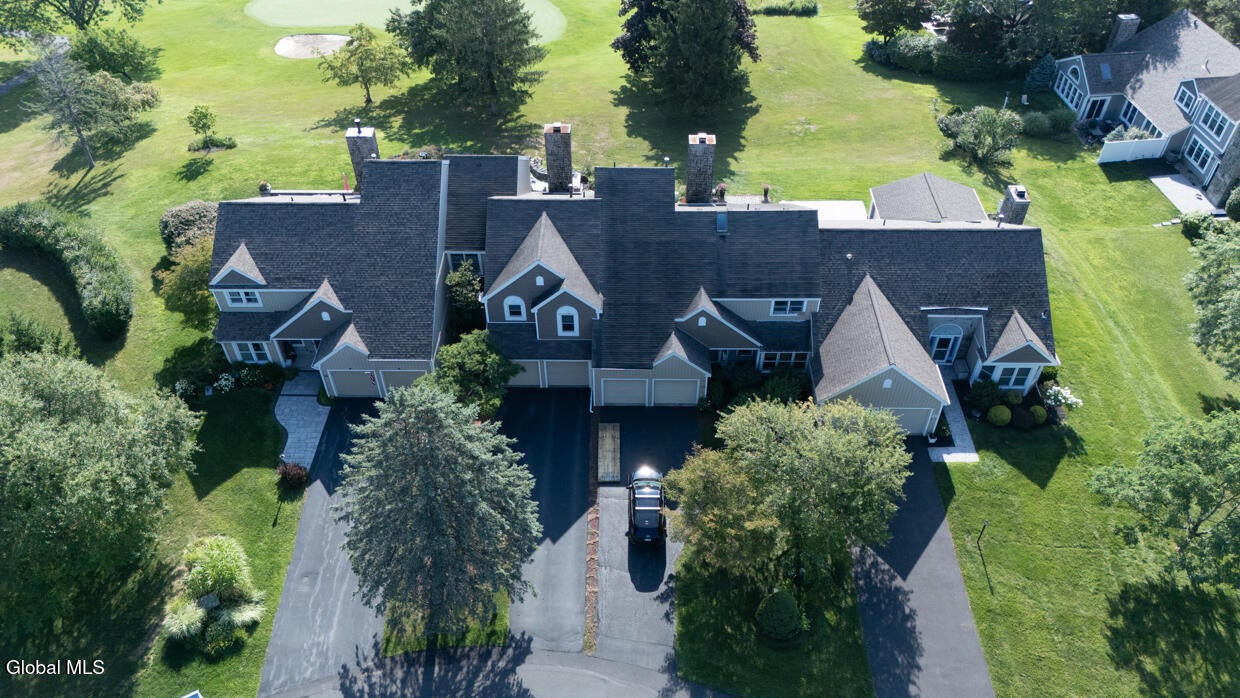 14 Wedgewood Lane