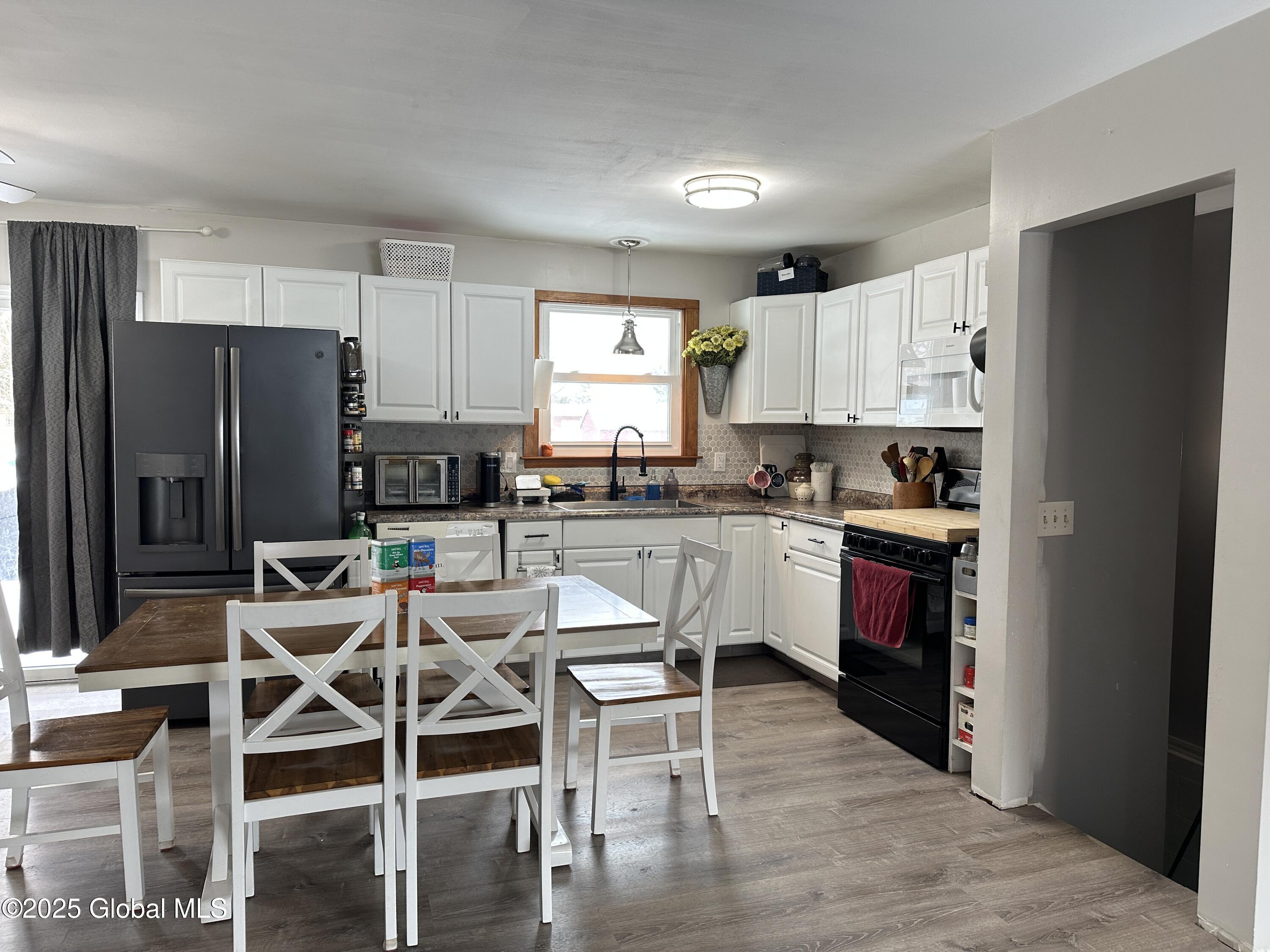 3 Elgin Street, Colonie, New York image 9