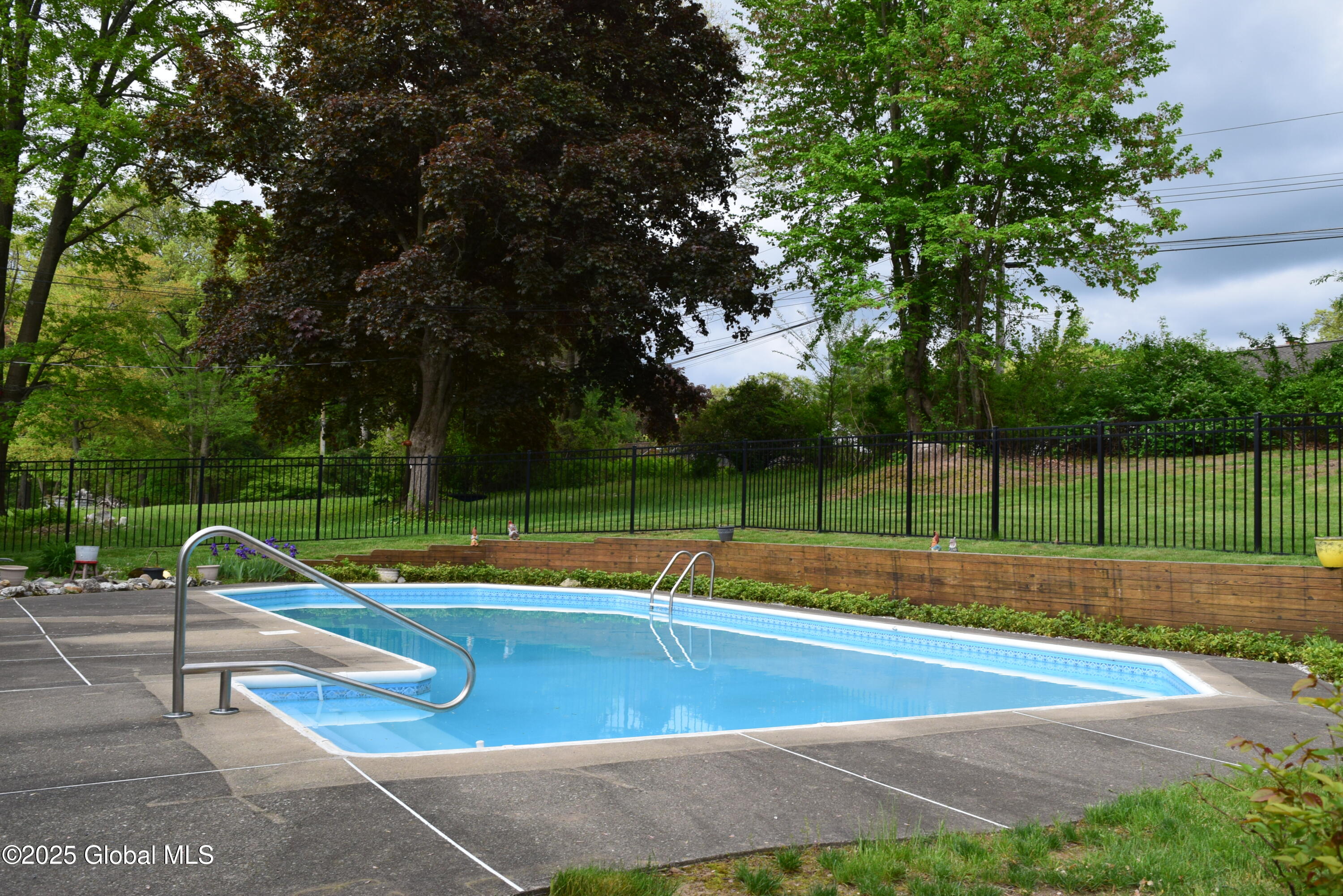 20 E Highland Drive, Albany, New York image 24