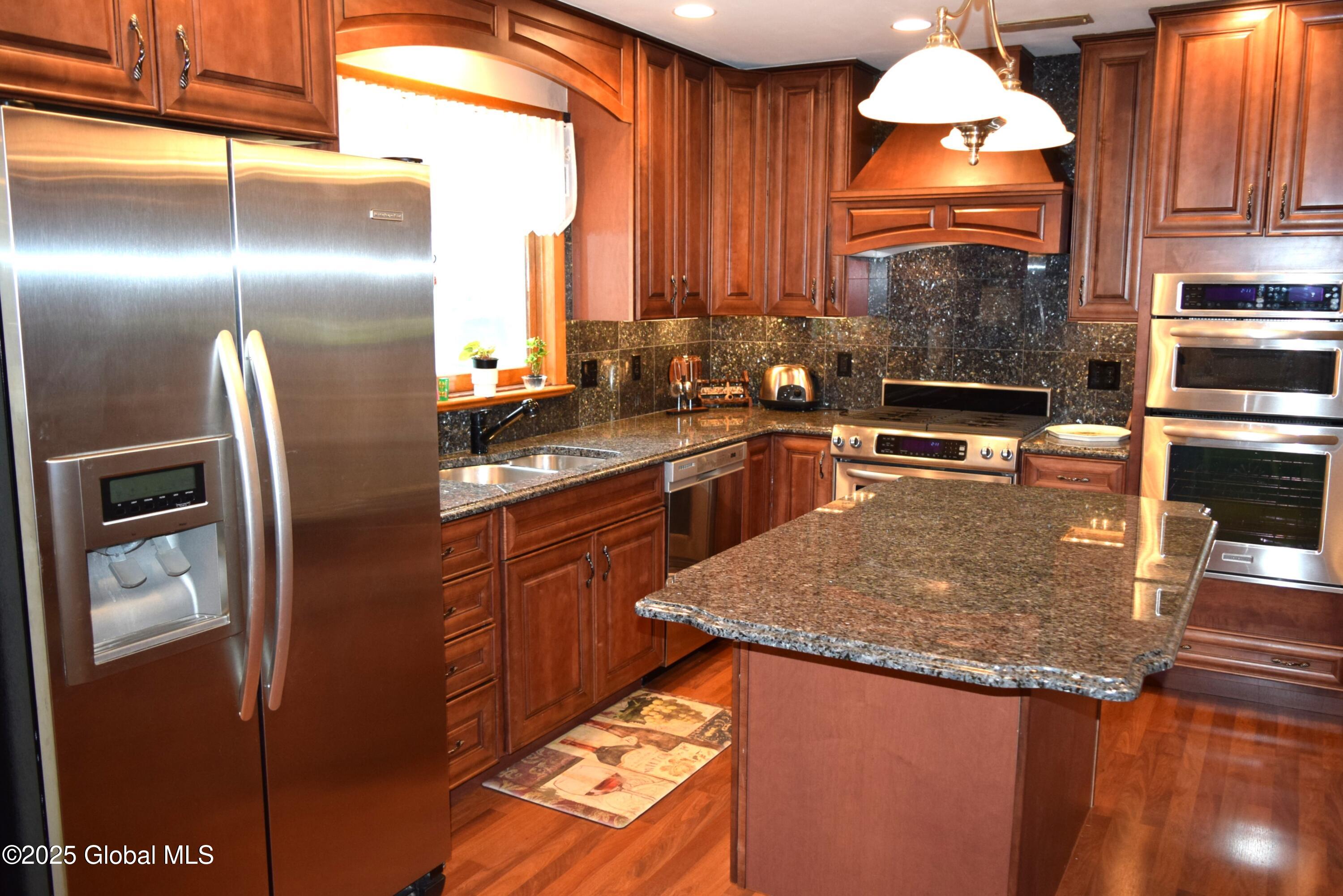 20 E Highland Drive, Albany, New York image 2