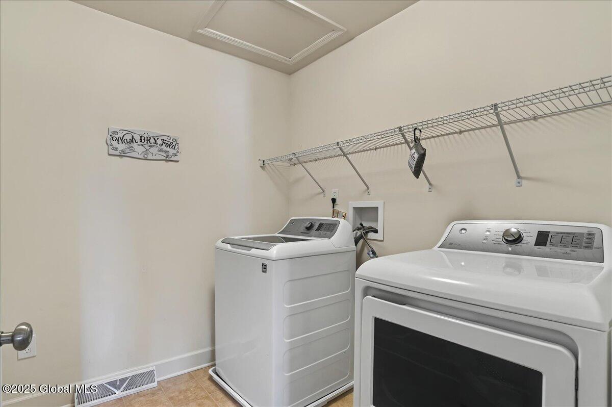 38 Andriana Lane, Albany, New York image 27