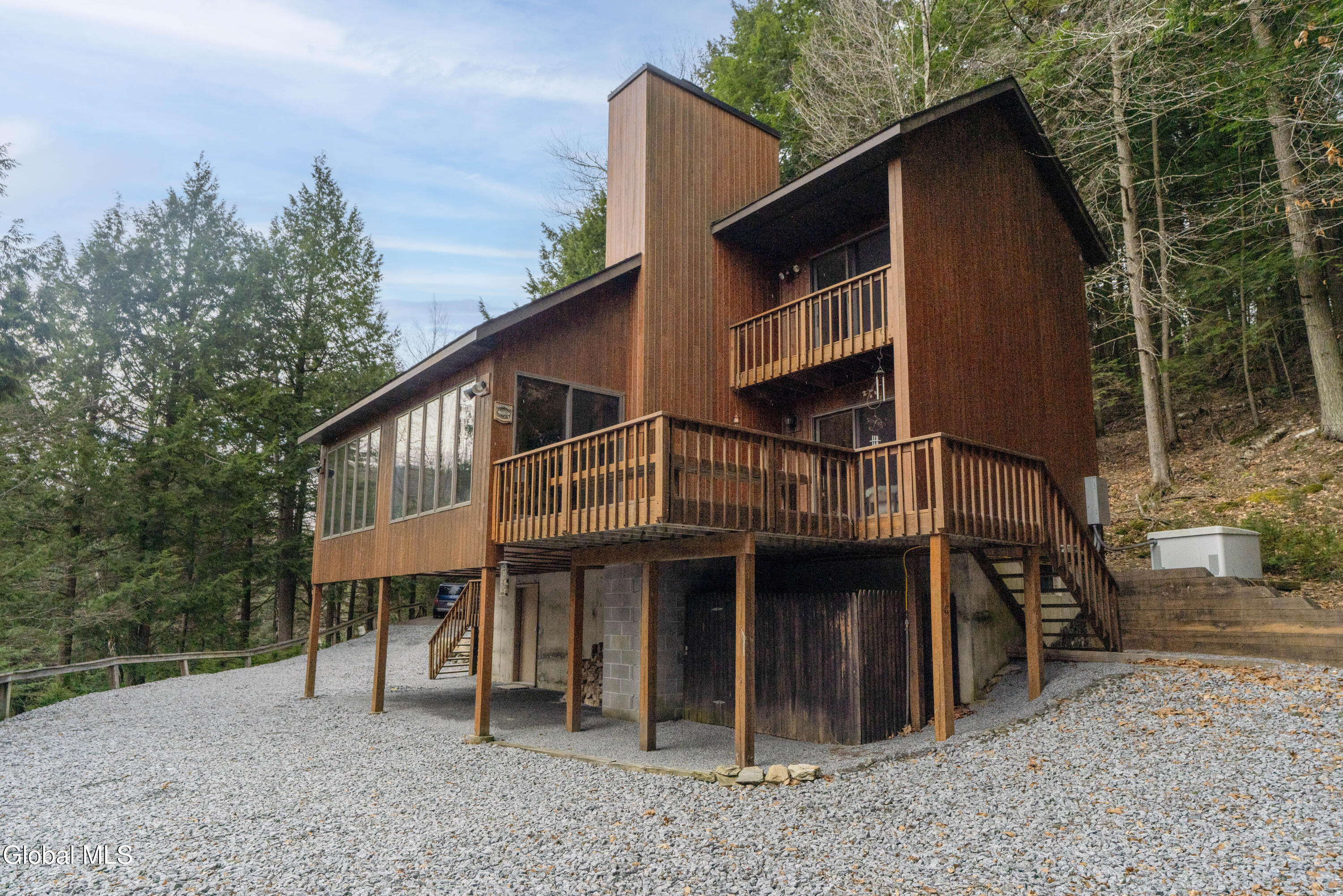 441 E Kelm Pond Road