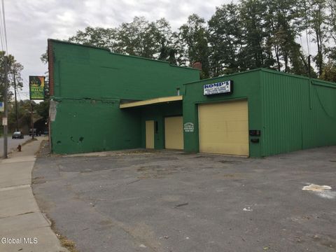 Photo of 814 Broadway, Schenectady, NY 12305 (MLS # 202615013)