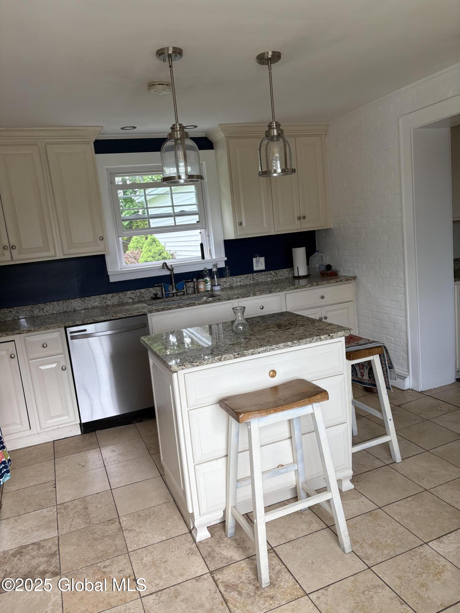 353 Truax Road, Amsterdam, New York image 10