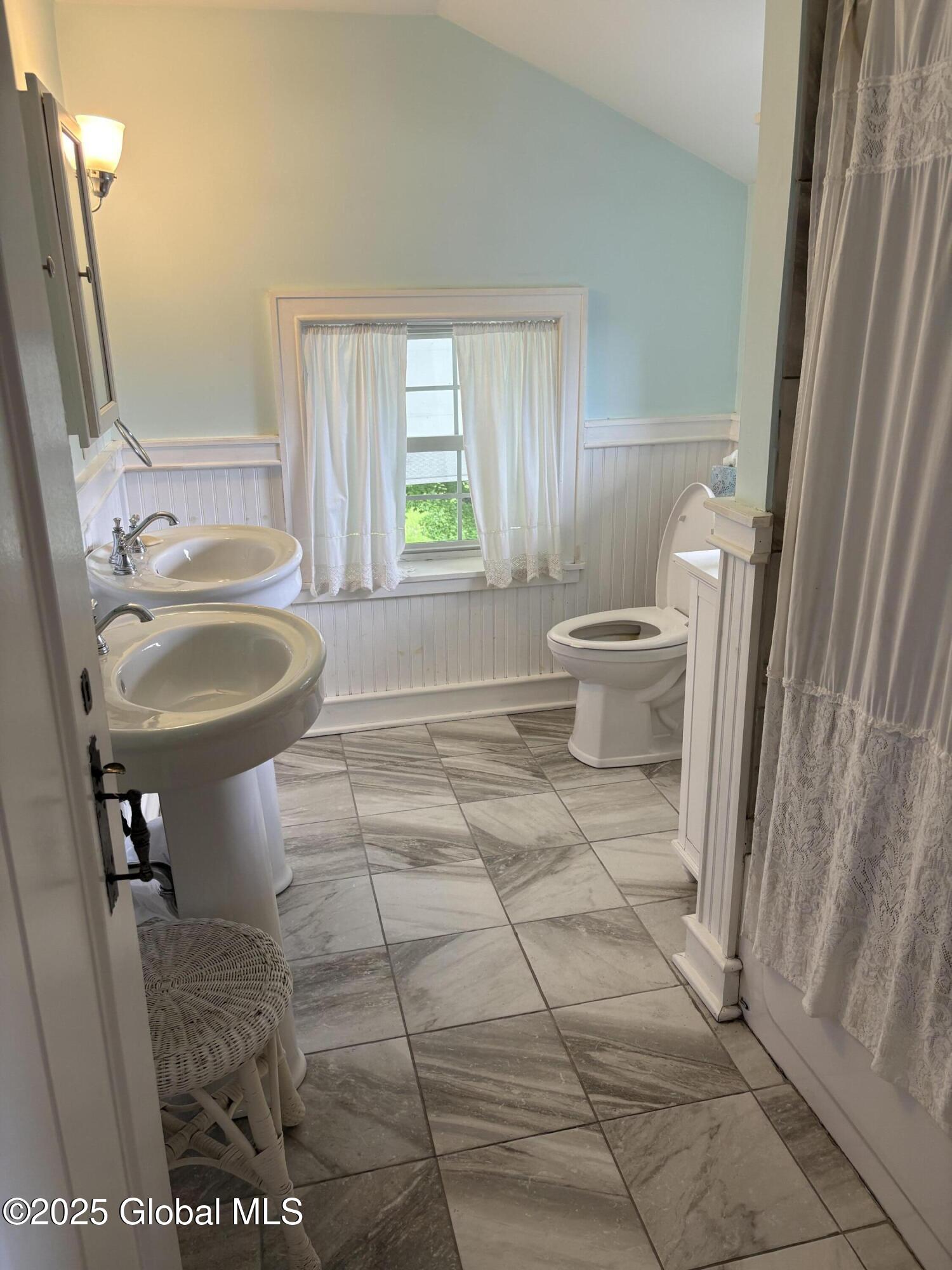 353 Truax Road, Amsterdam, New York image 31