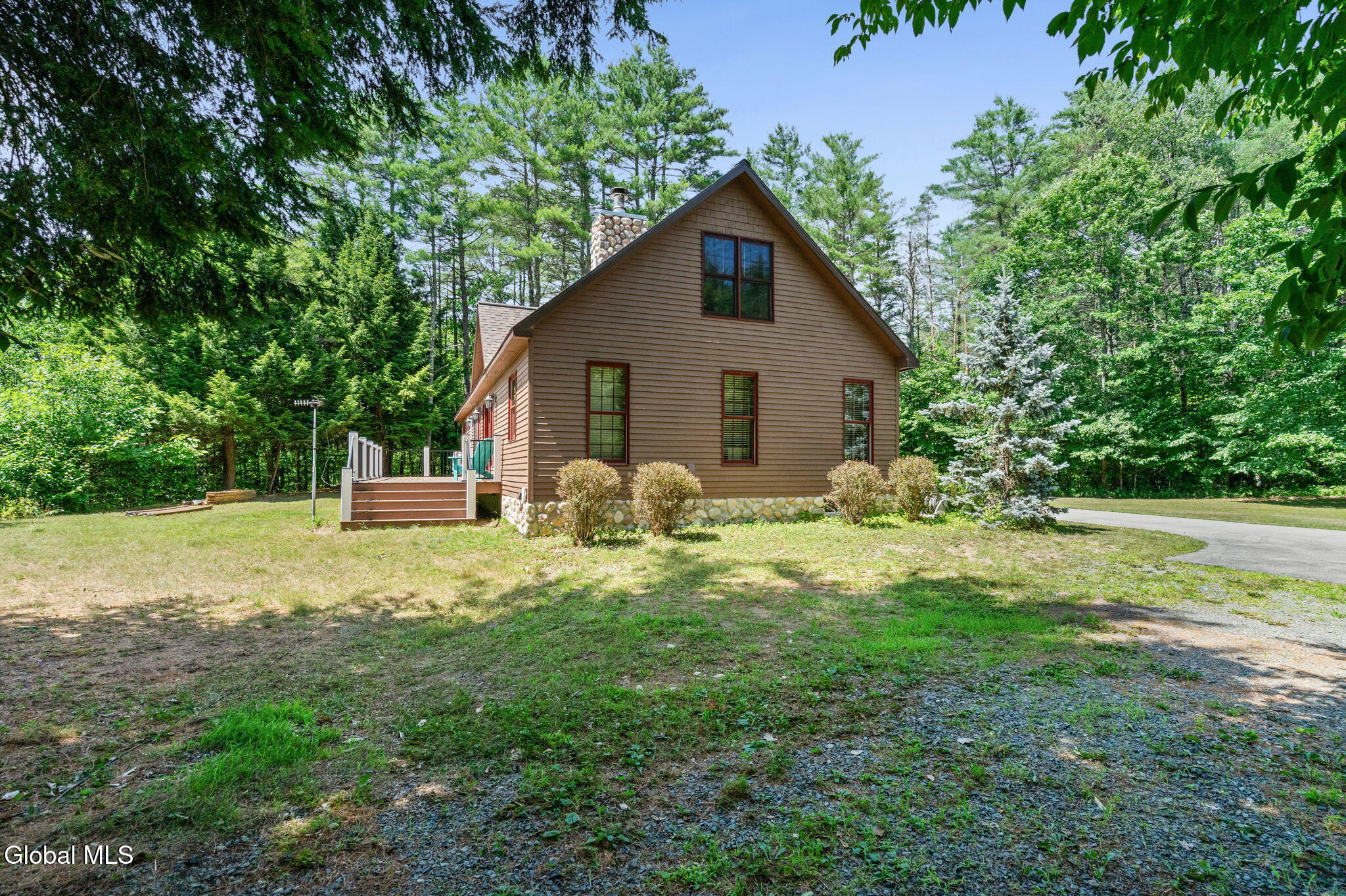 137 N Bennett Road
