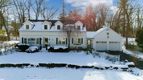 Photo of 834 Jamaica Road, Schenectady, NY 12309 (MLS # 202530761)