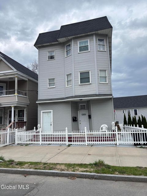 Photo of 1633 Carrie Street #2, Schenectady, NY 12308 (MLS # 202615168)