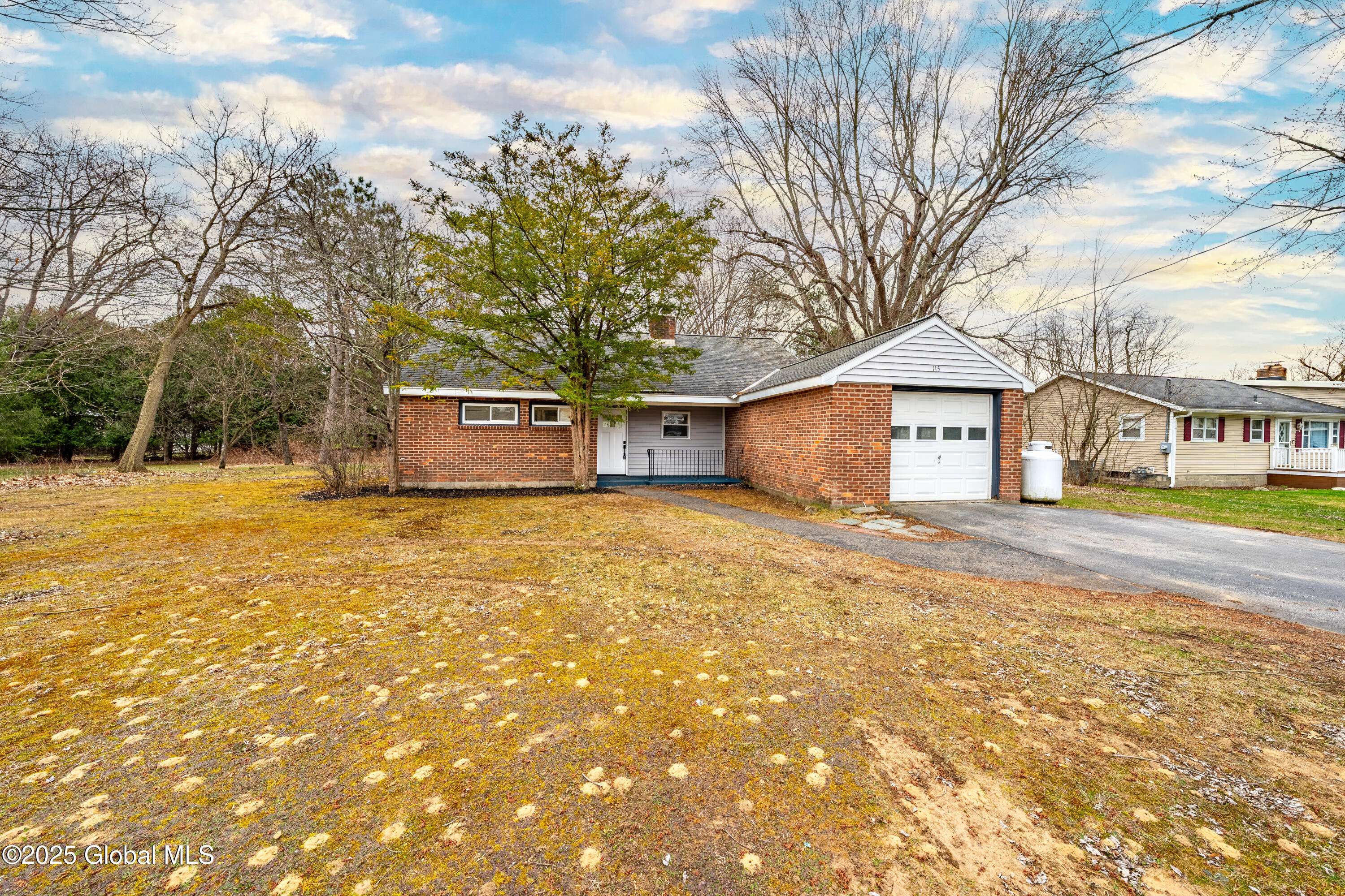 115 Droms Road, Glenville, New York image 2