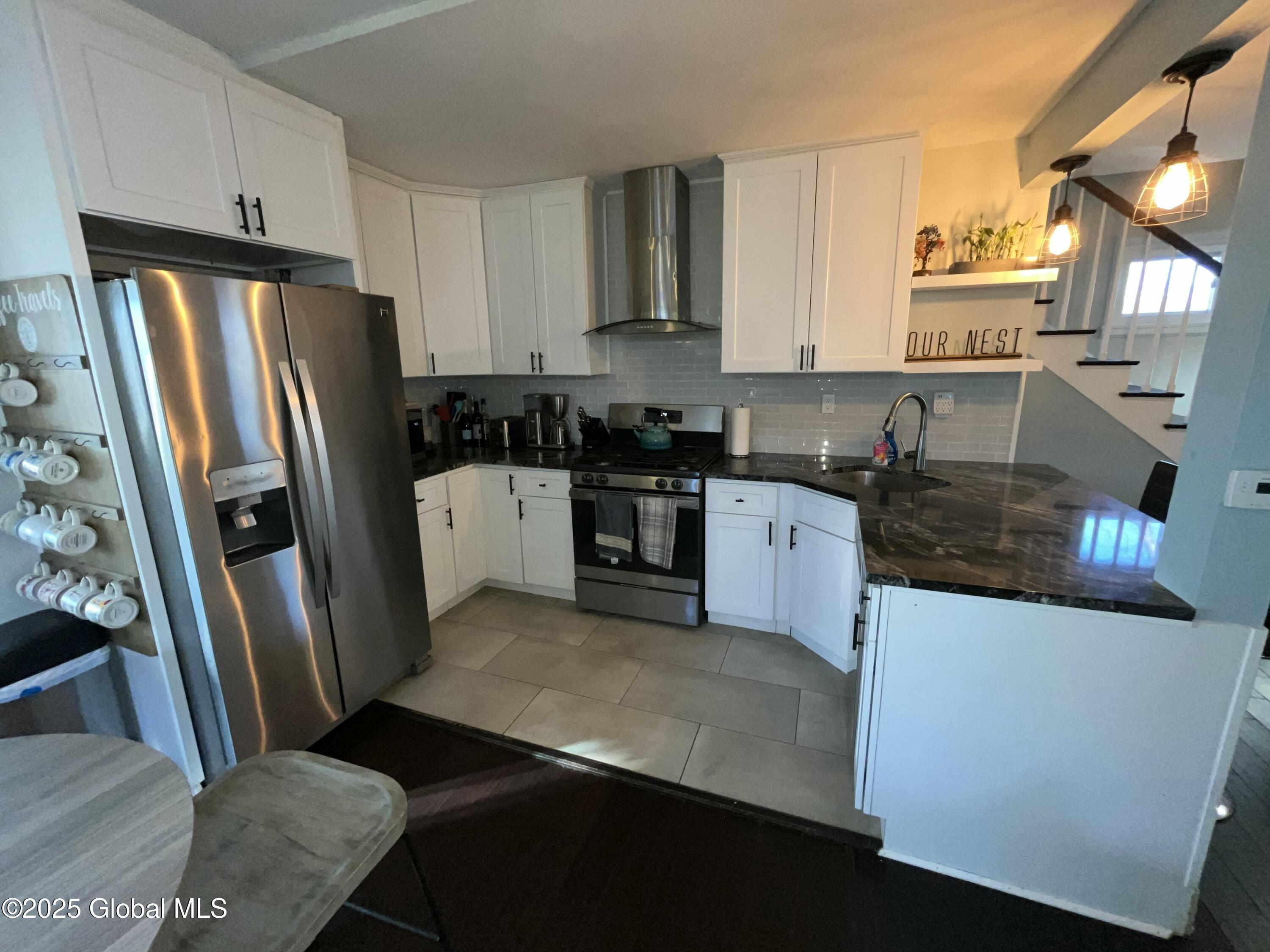 1 Freeman Road, Albany, New York image 7
