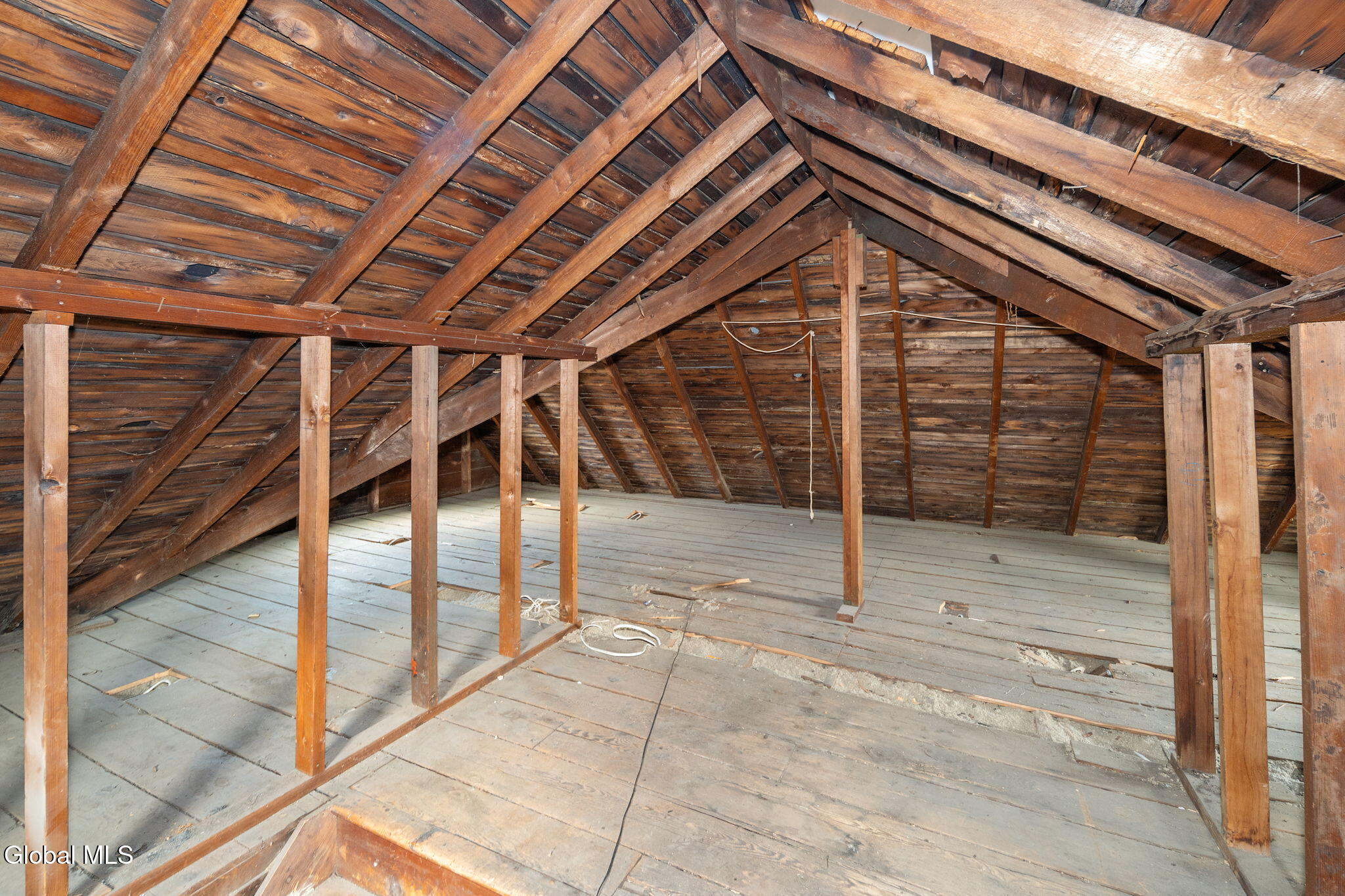 Schenectady, New York 12304, United States, 3 Bedrooms Bedrooms, ,2 BathroomsBathrooms,Residential,Active,229636