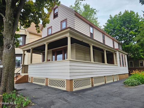 Homes For Sale - 8 Schonowee Avenue<br/> Schenectady County, Scotia, NY 12302