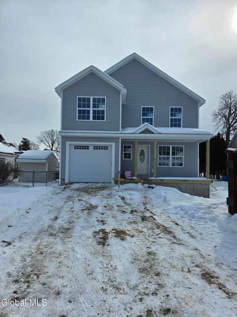 Homes For Sale - 2104 Pinelawn Avenue<br/> Schenectady County, Schenectady, NY 12306