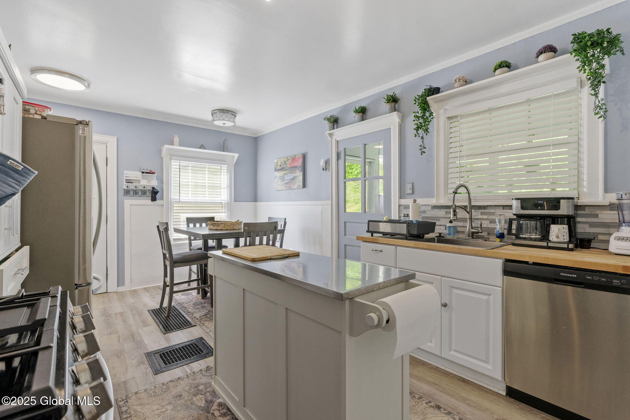 106 Perkins Street, Amsterdam, New York image 11
