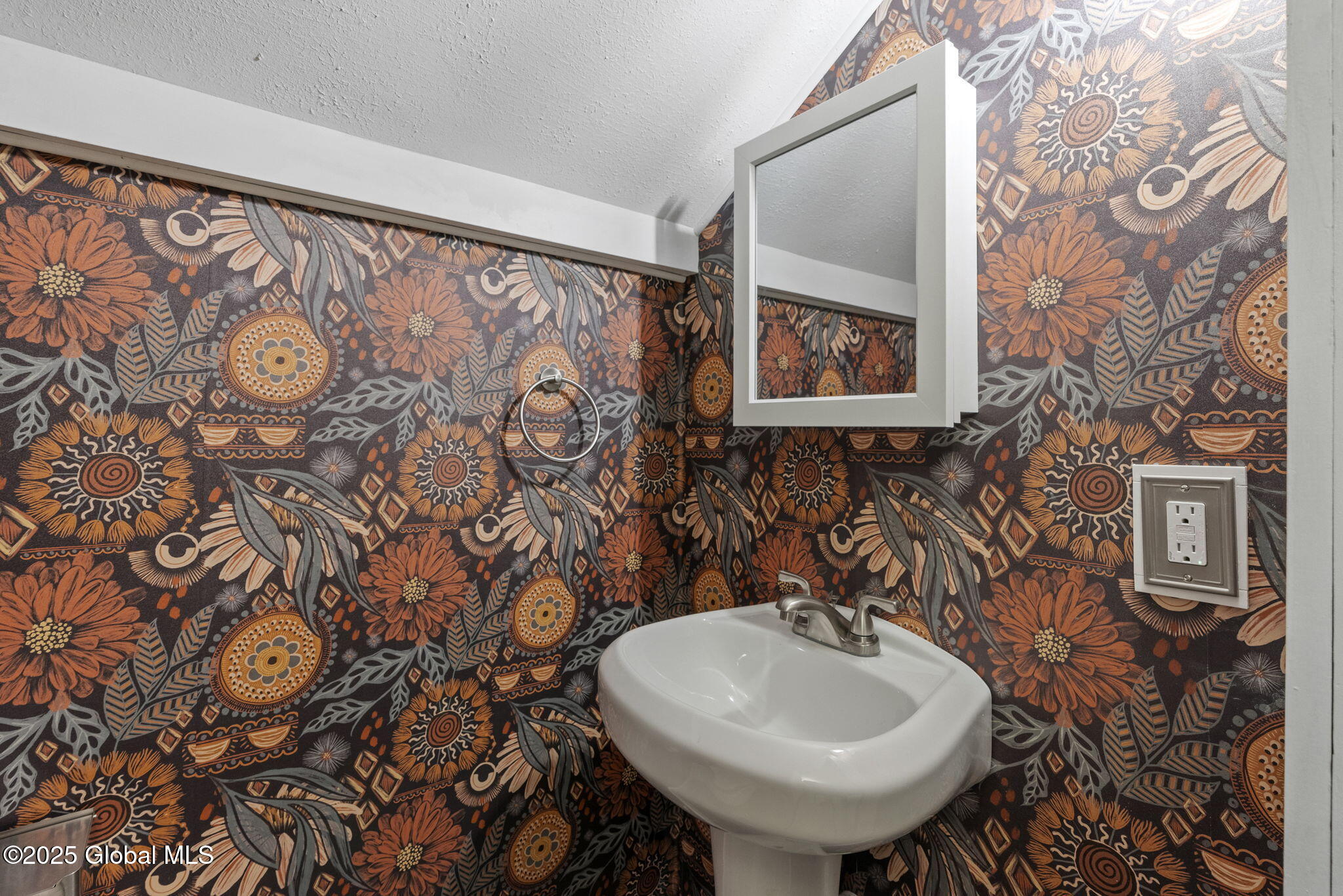 106 Perkins Street, Amsterdam, New York image 27