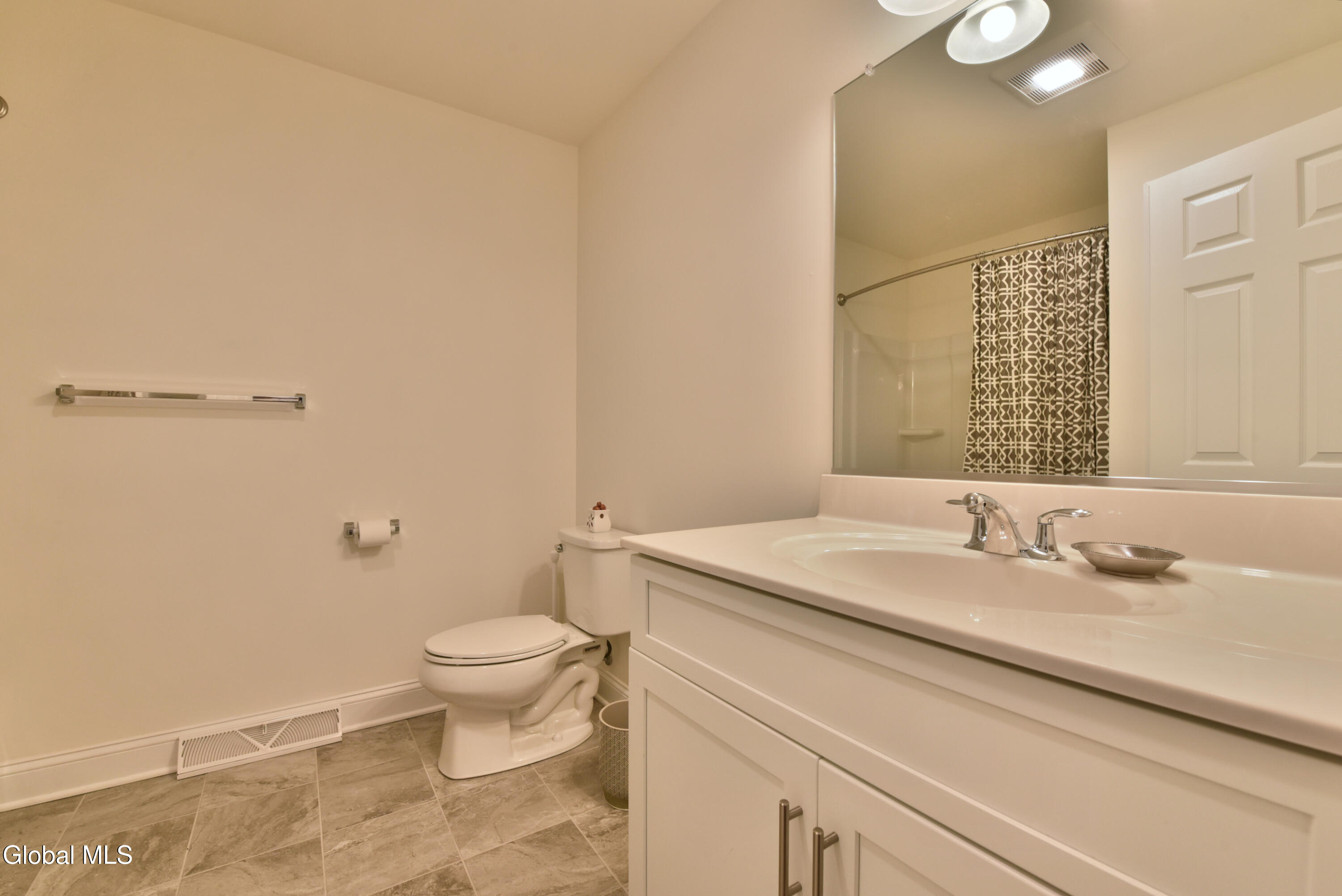 Ballston, New York 12019, United States, 3 Bedrooms Bedrooms, ,3 BathroomsBathrooms,Residential,Active,225036