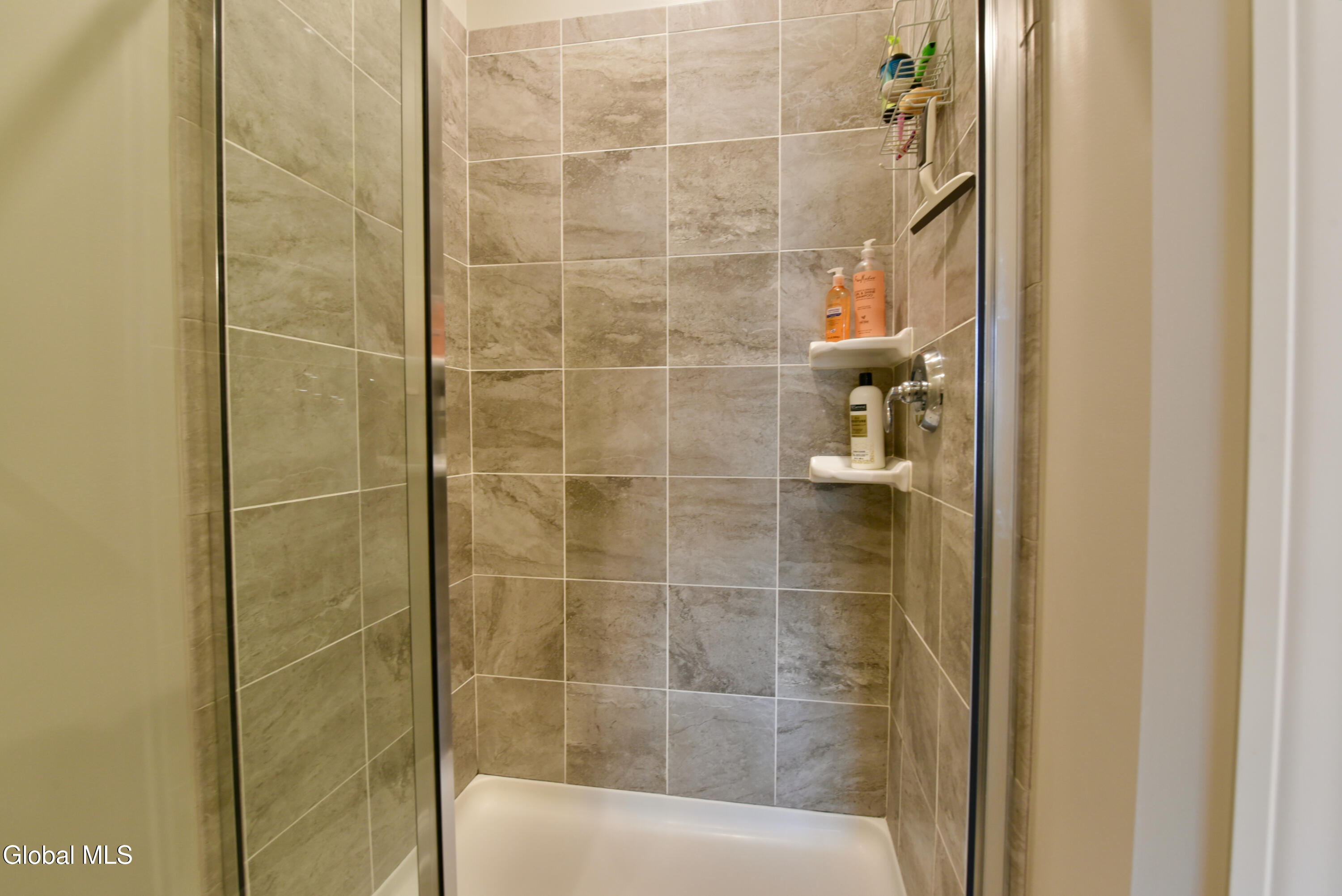 Ballston, New York 12019, United States, 3 Bedrooms Bedrooms, ,3 BathroomsBathrooms,Residential,Active,225036