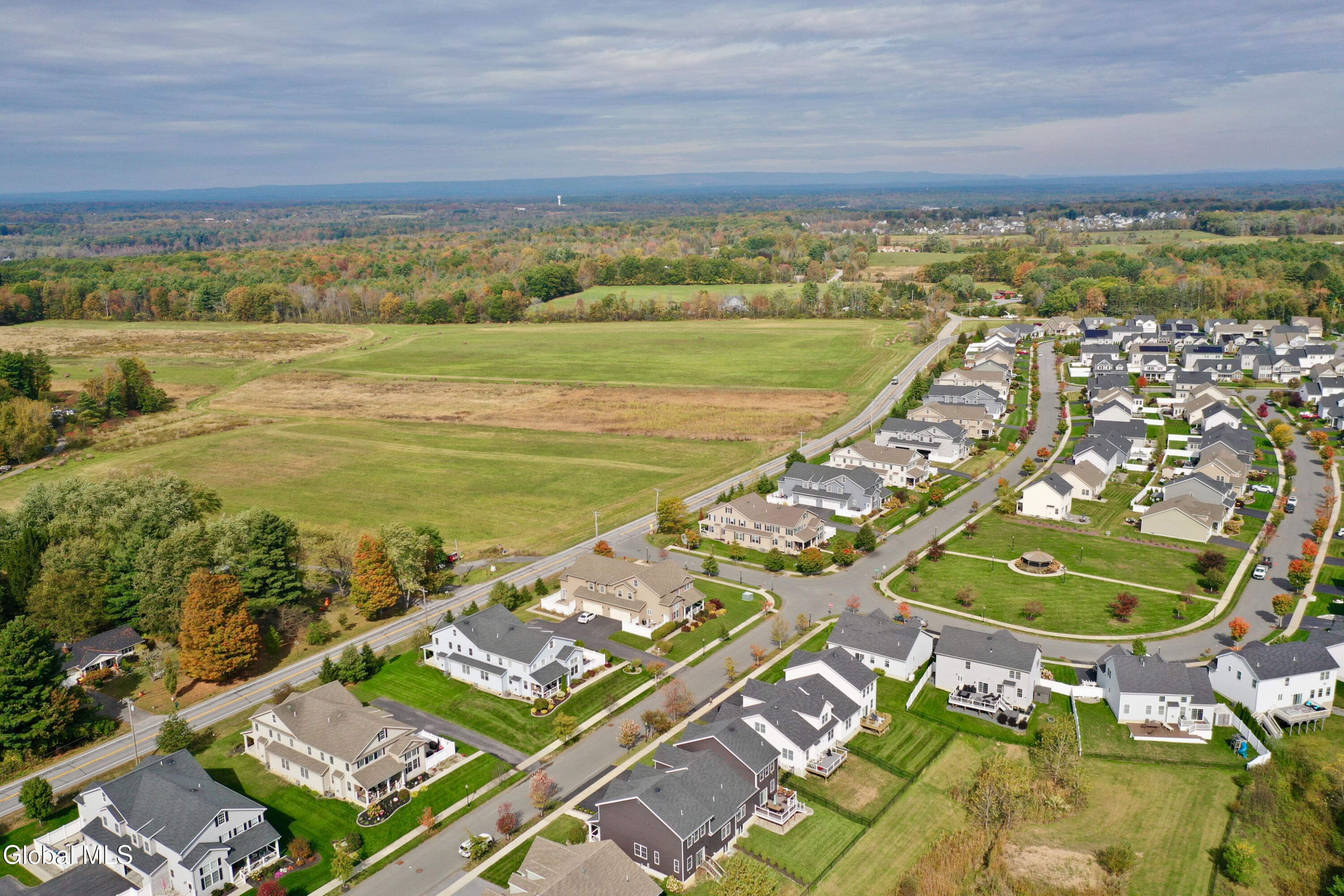 Ballston, New York 12019, United States, 3 Bedrooms Bedrooms, ,3 BathroomsBathrooms,Residential,Active,225036