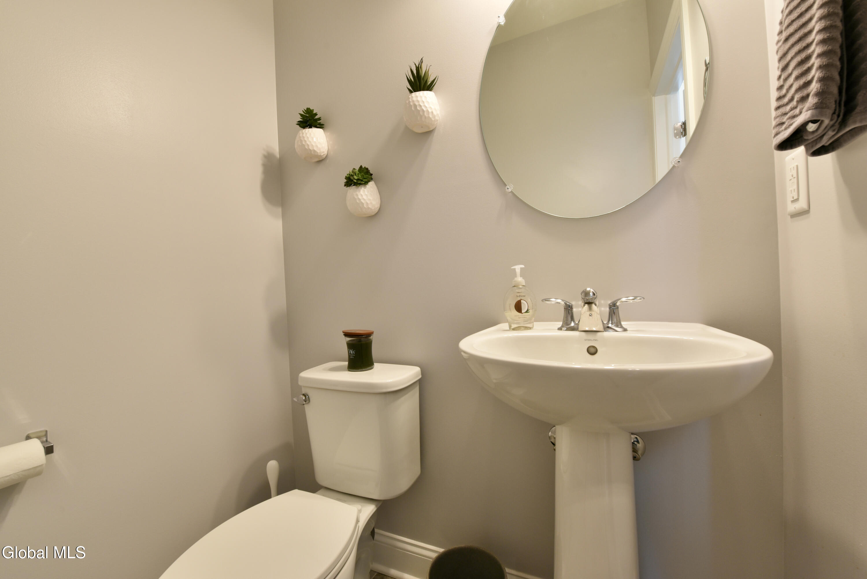 Ballston, New York 12019, United States, 3 Bedrooms Bedrooms, ,3 BathroomsBathrooms,Residential,Active,225036