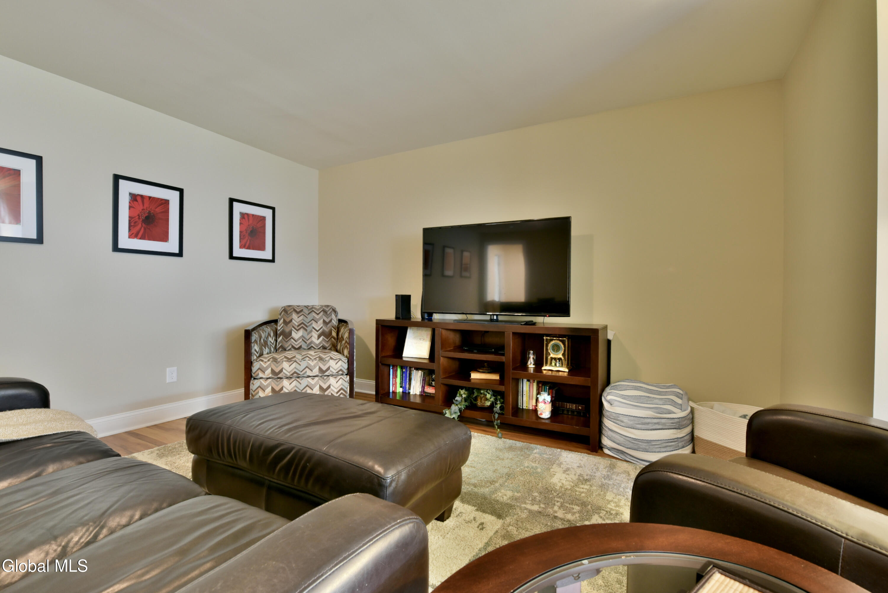 Ballston, New York 12019, United States, 3 Bedrooms Bedrooms, ,3 BathroomsBathrooms,Residential,Active,225036