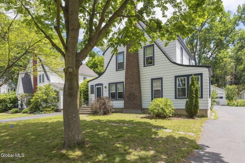 Photo of 1476 Regent Street, Niskayuna, NY 12309 (MLS # 202626364)