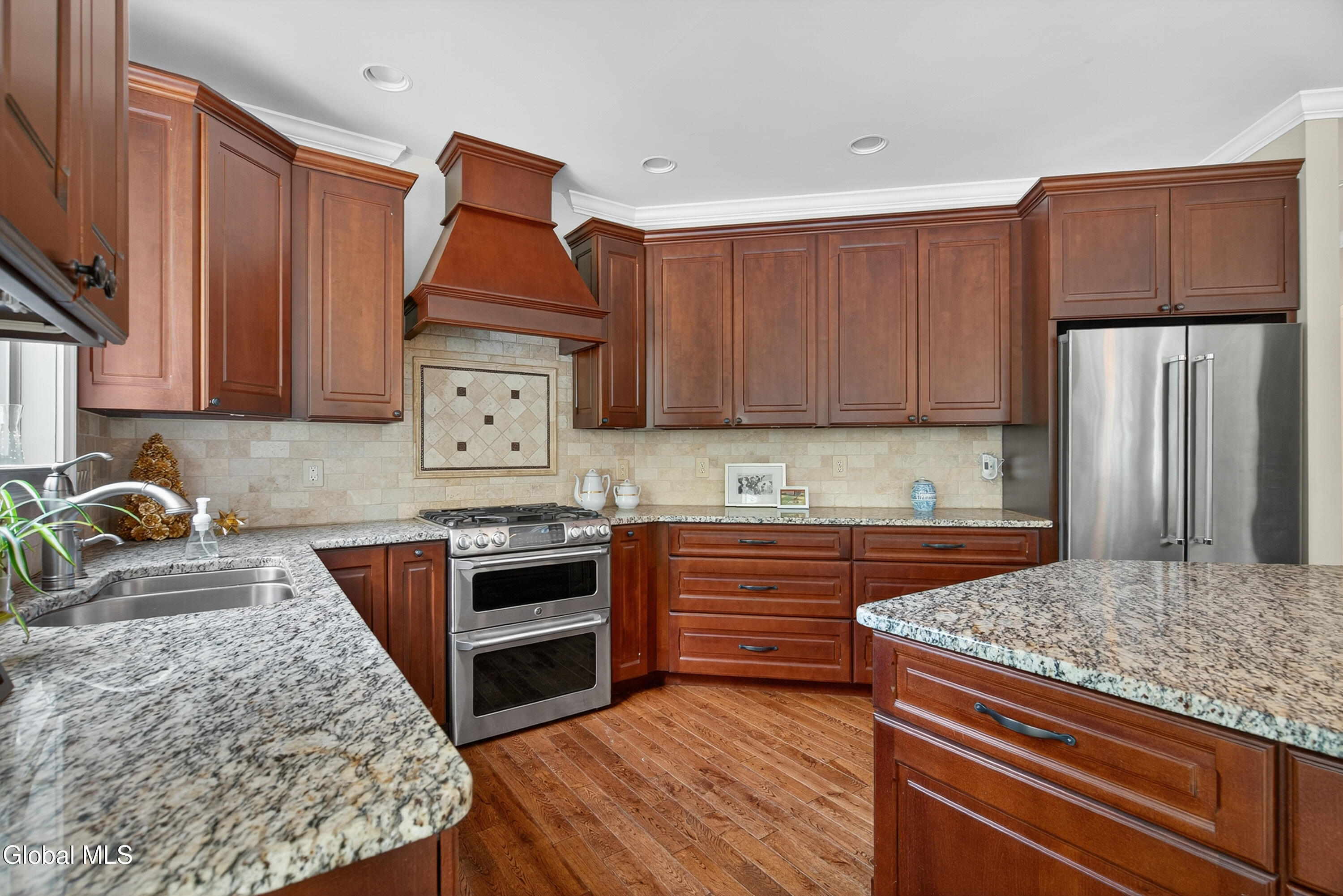 Queensbury, New York 12804, United States, 4 Bedrooms Bedrooms, ,3 BathroomsBathrooms,Residential,Active,165704