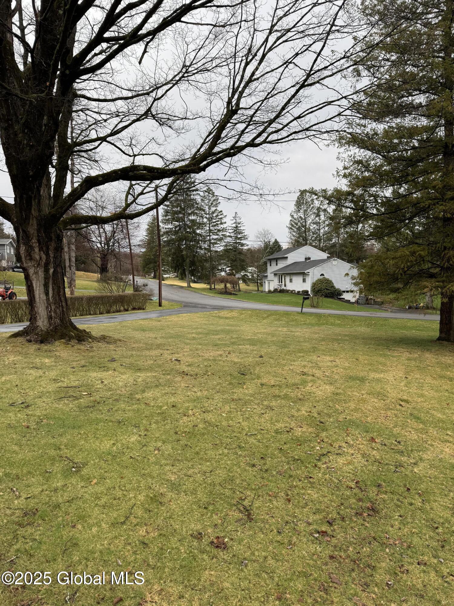 6 Simmons Road, Wynantskill, New York image 2