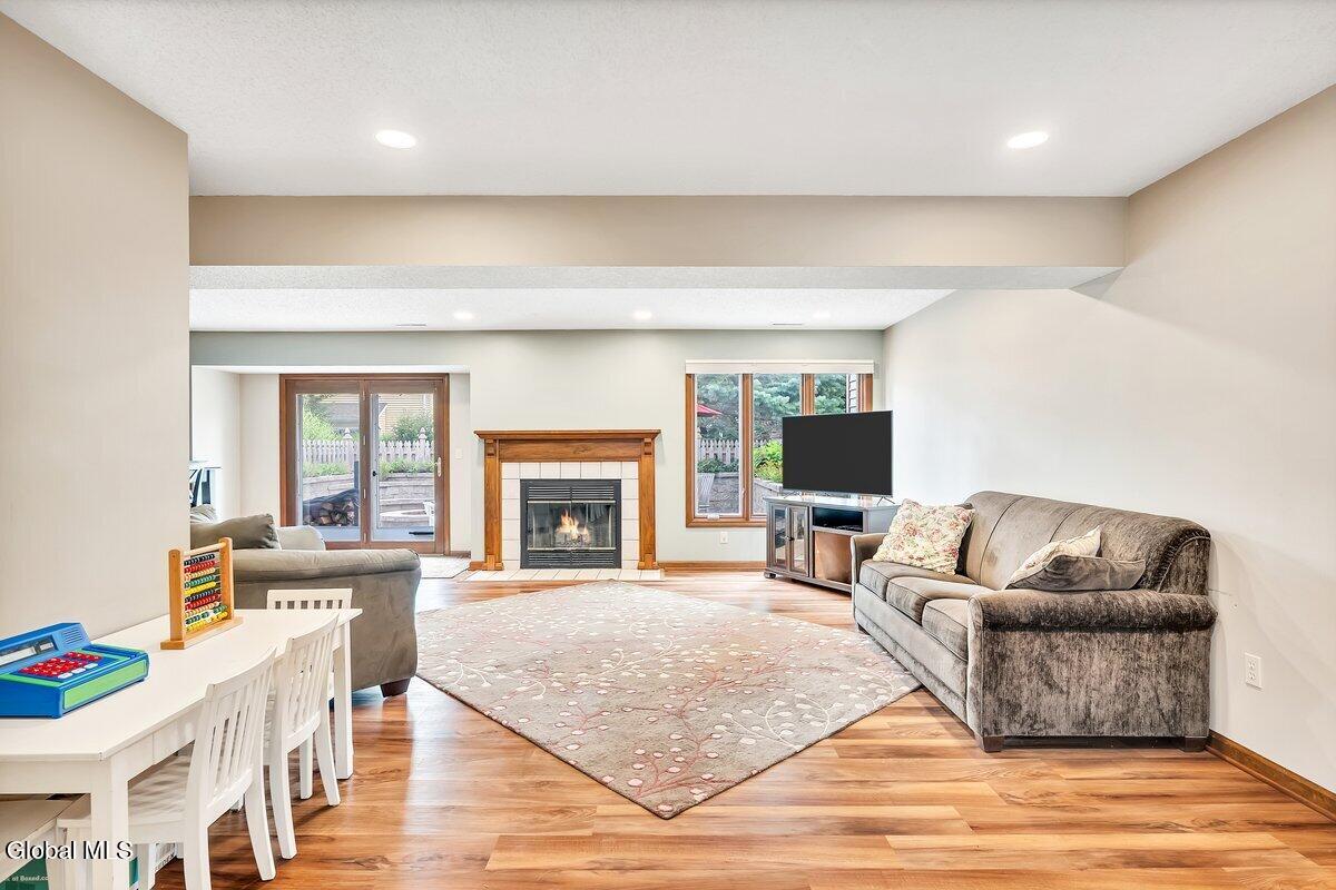 4 Rusfield Drive