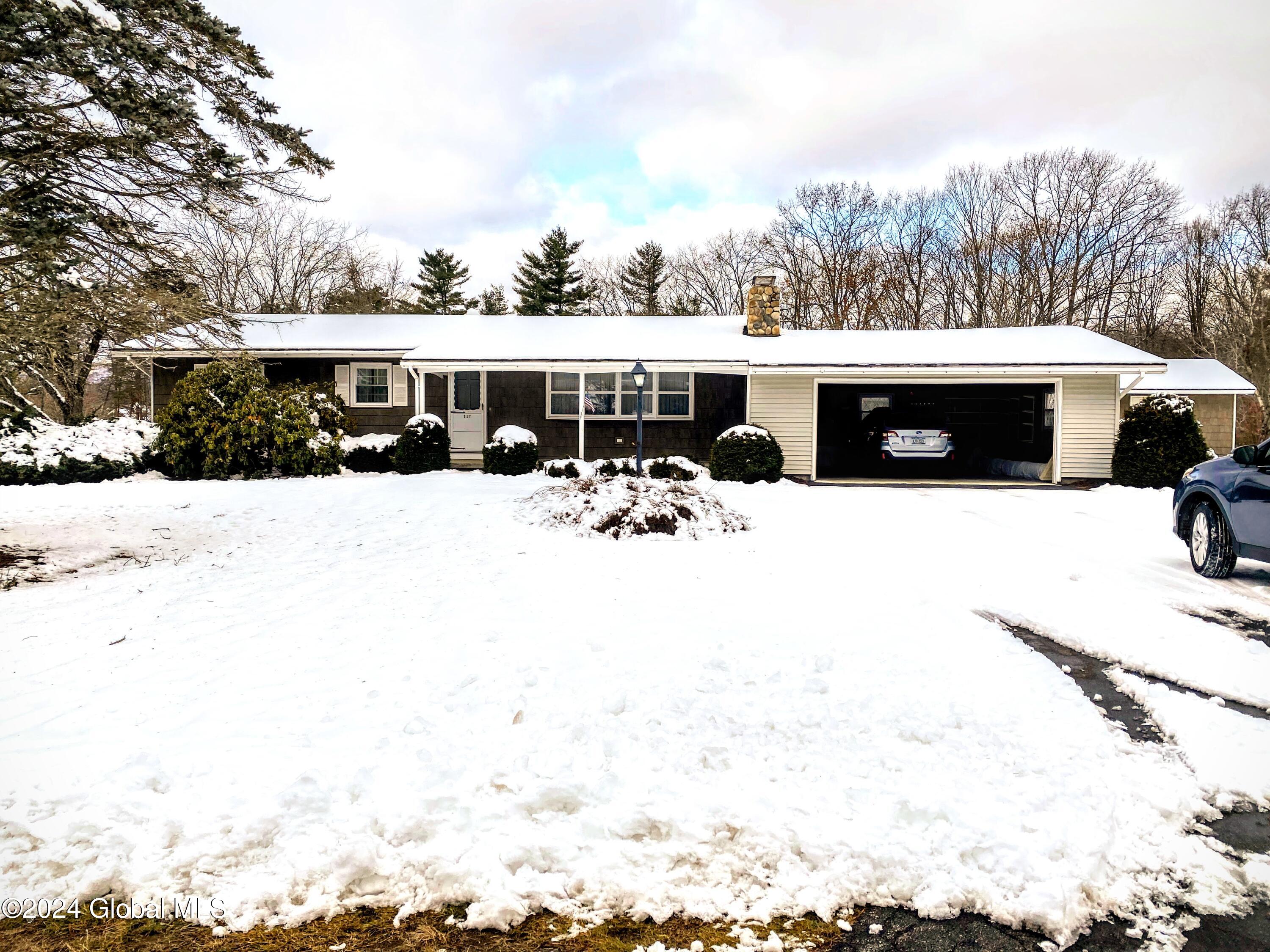 117 Candlewood Drive, Mayfield, New York image 1