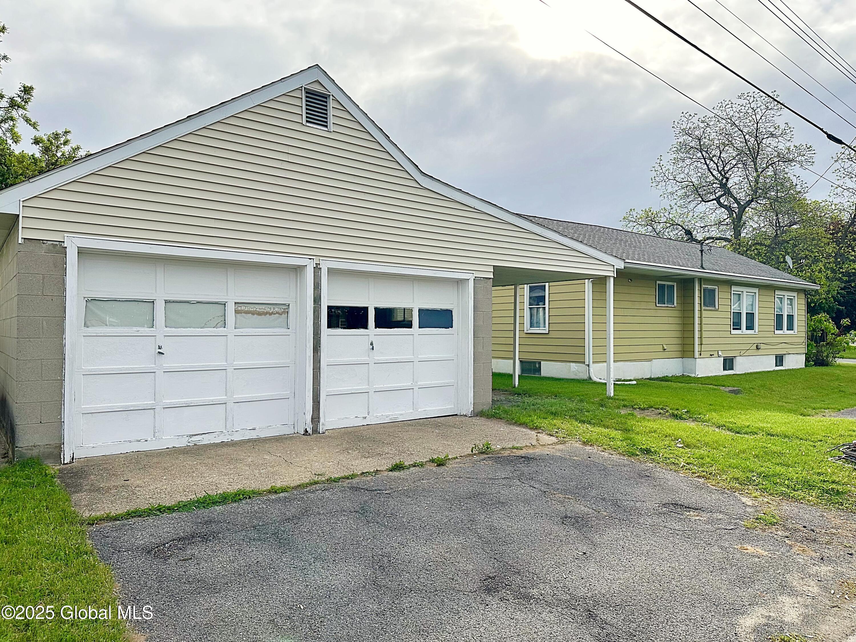 3041 Granville Avenue, Schenectady, New York image 17