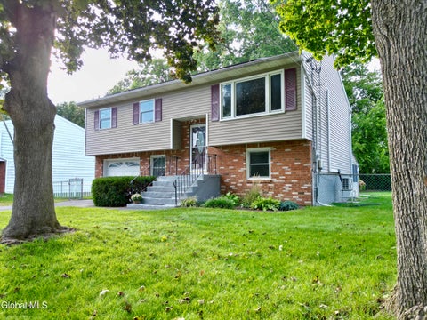 Photo of 29 Myers Court, Albany, NY 12205 (MLS # 202626520)