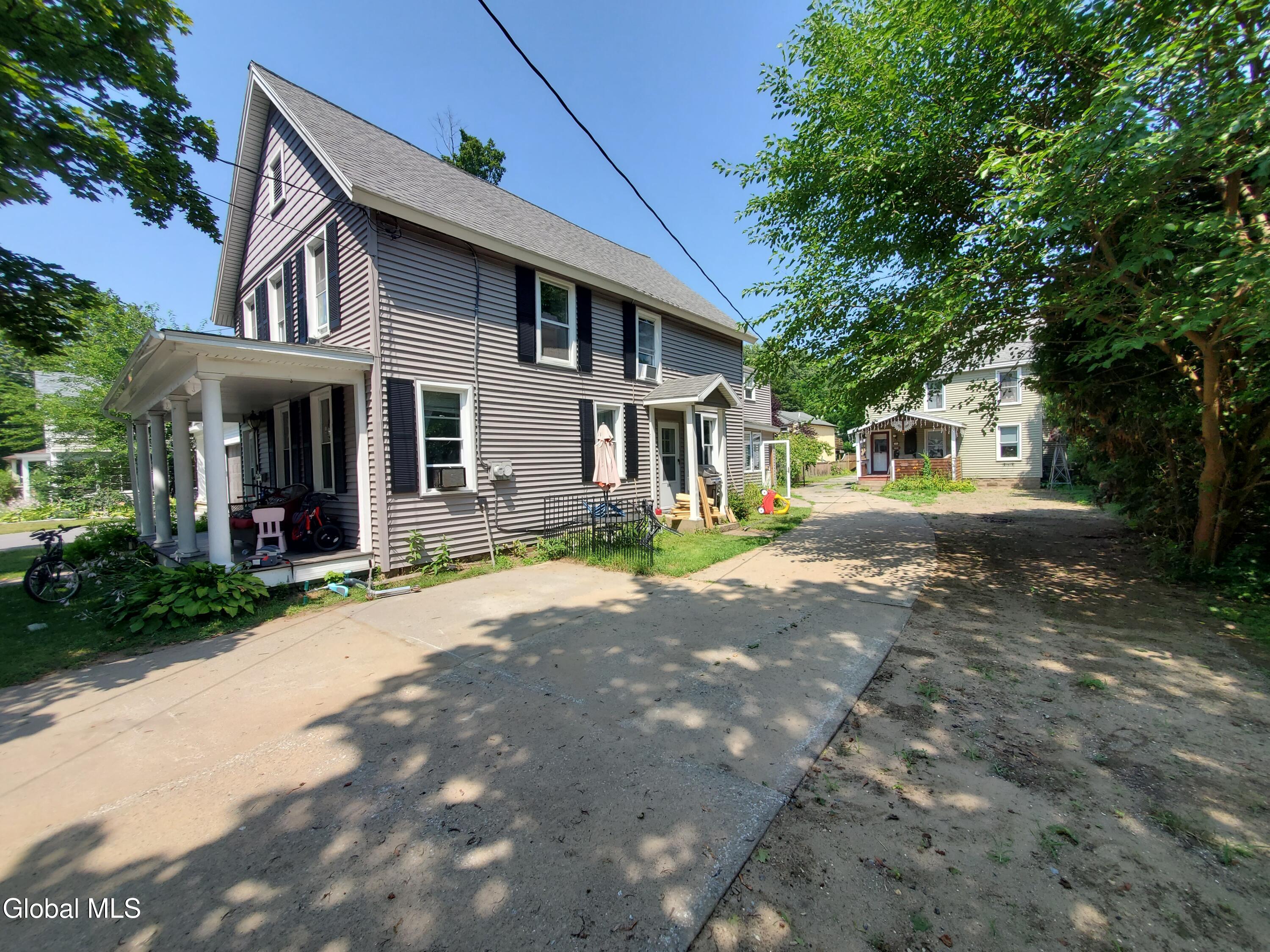 Saratoga Springs, New York 12866, United States, 5 Bedrooms Bedrooms, ,3 BathroomsBathrooms,Residential,Pending,181954