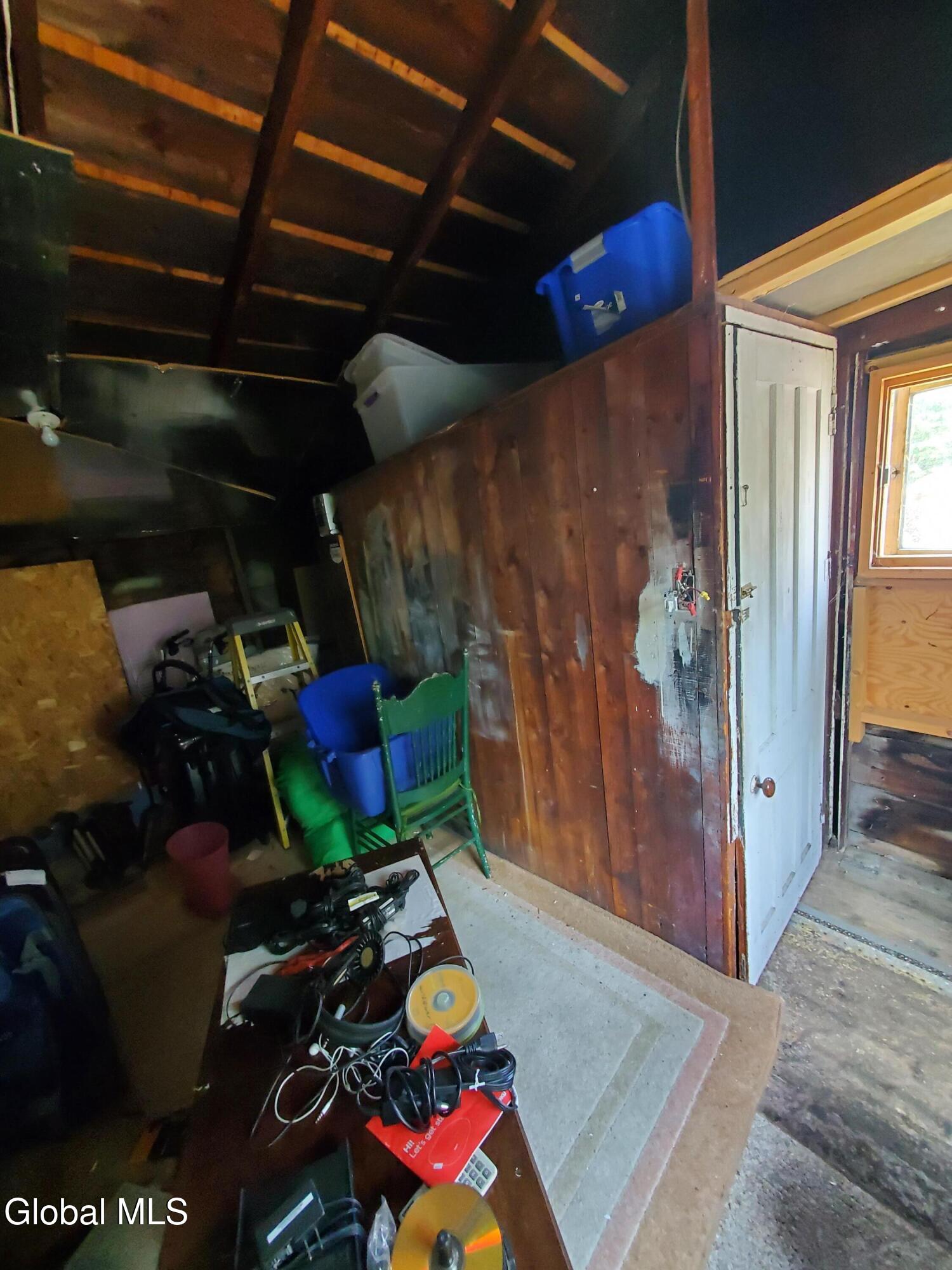 Saratoga Springs, New York 12866, United States, 5 Bedrooms Bedrooms, ,3 BathroomsBathrooms,Residential,Pending,181954