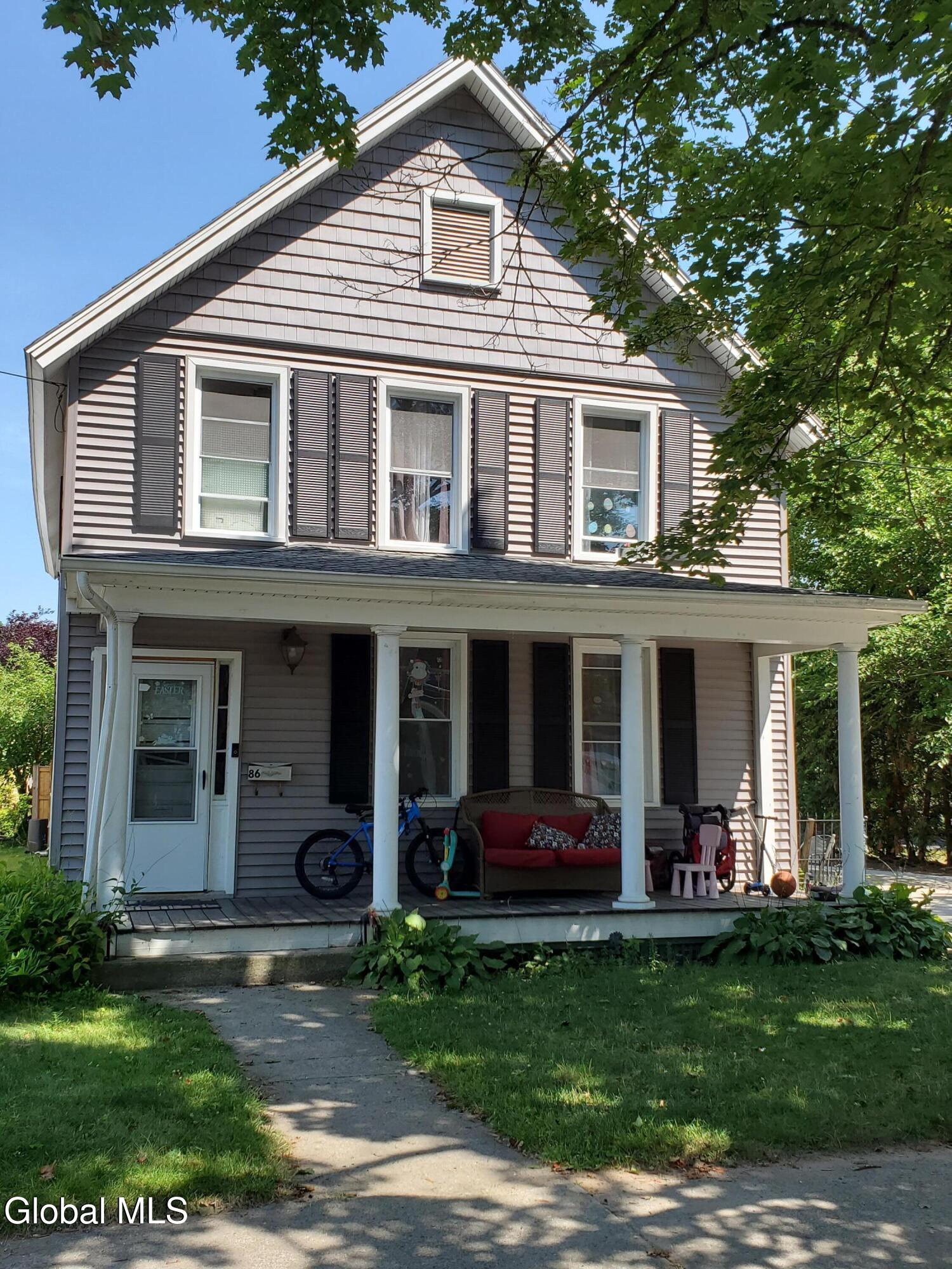 Saratoga Springs, New York 12866, United States, 5 Bedrooms Bedrooms, ,3 BathroomsBathrooms,Residential,Pending,181954