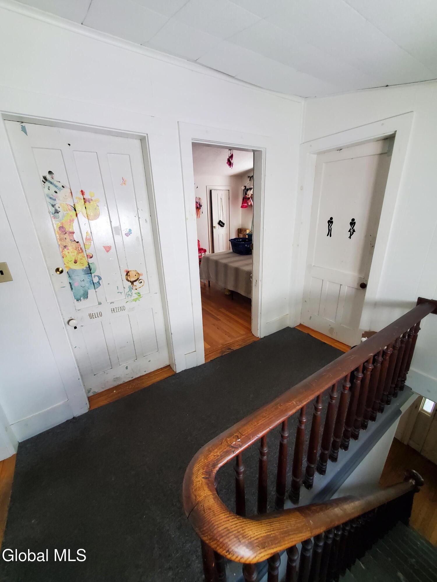 Saratoga Springs, New York 12866, United States, 5 Bedrooms Bedrooms, ,3 BathroomsBathrooms,Residential,Pending,181954