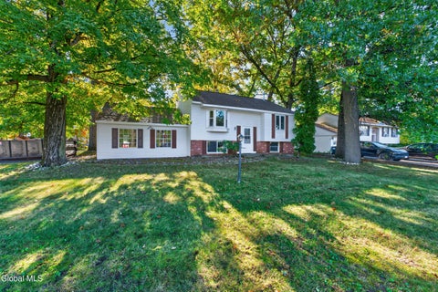 Homes For Sale - 200 Ballston Avenue<br/> Saratoga Springs, NY 12866