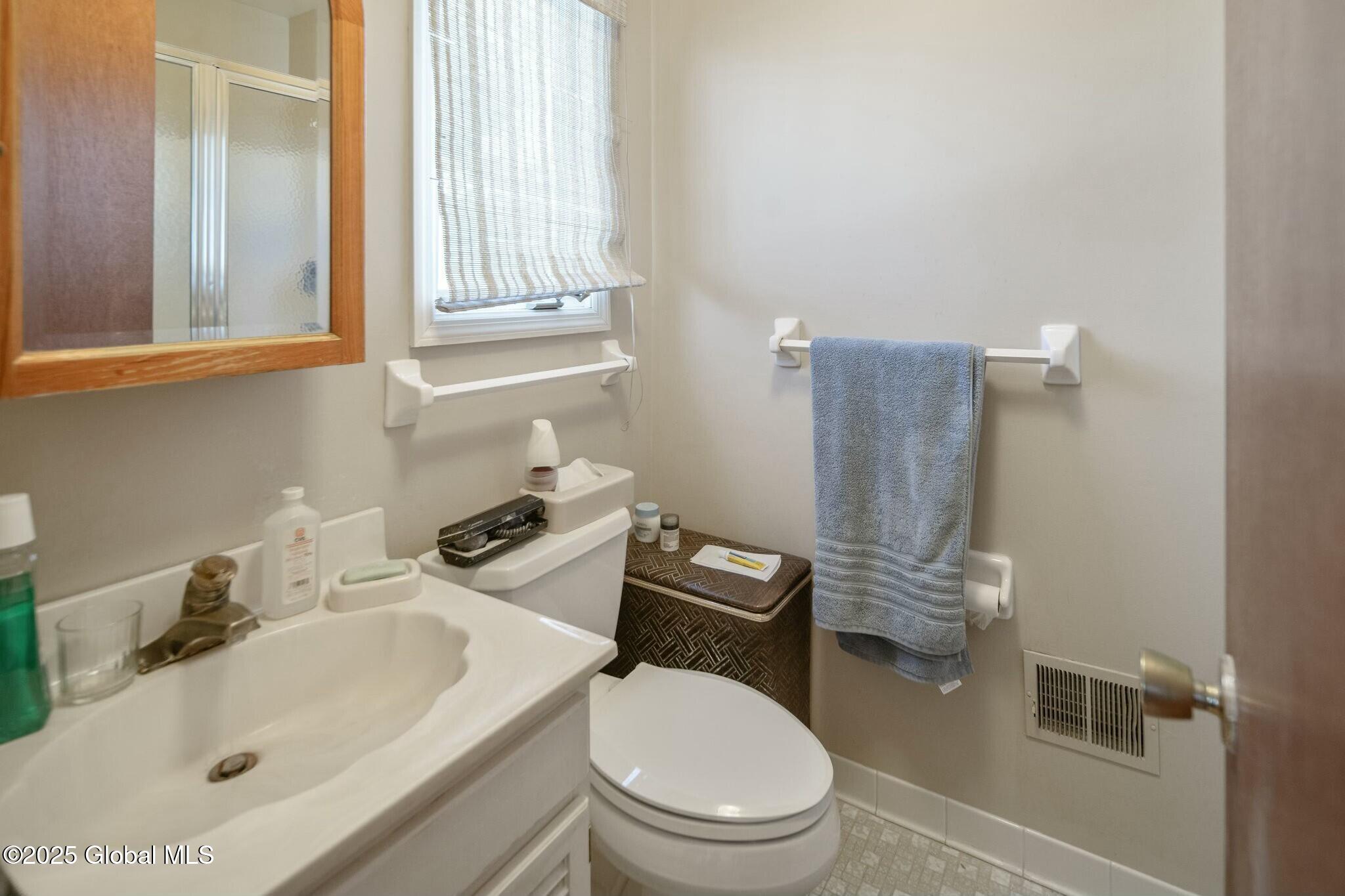 4 Windlass Drive, Latham, New York image 11