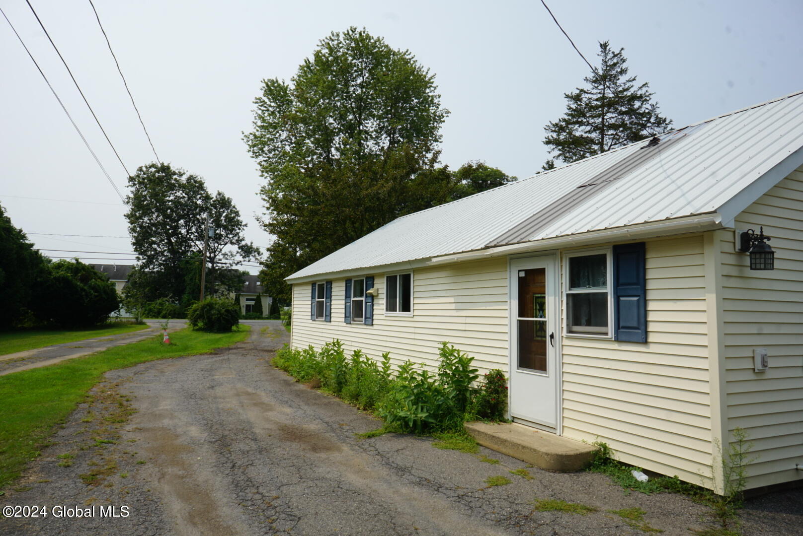 42 Dean Road, Hudson Falls, New York image 4